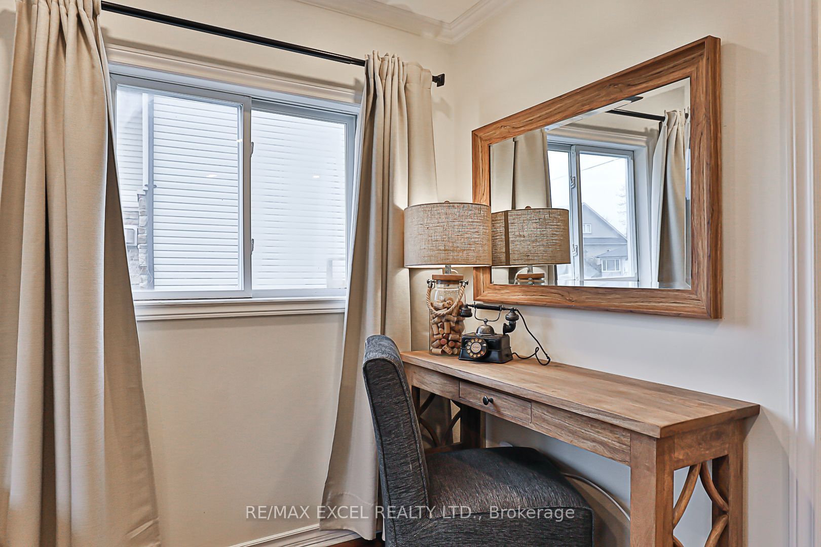255 Parkway Avenue, Georgina, ON L4P 2W1 photo 4
