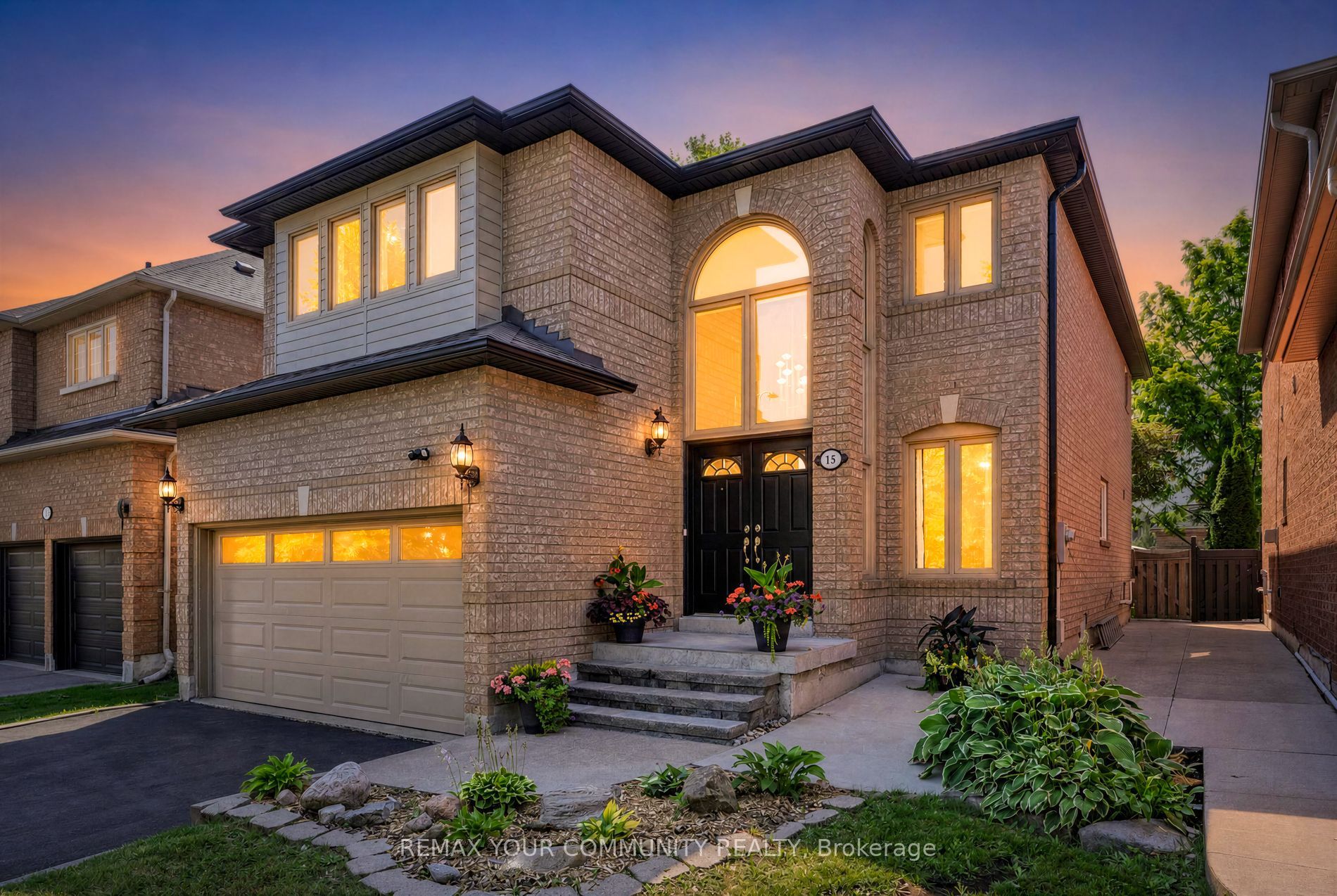 15 Klamath Court, Vaughan, ON L6A 2L7