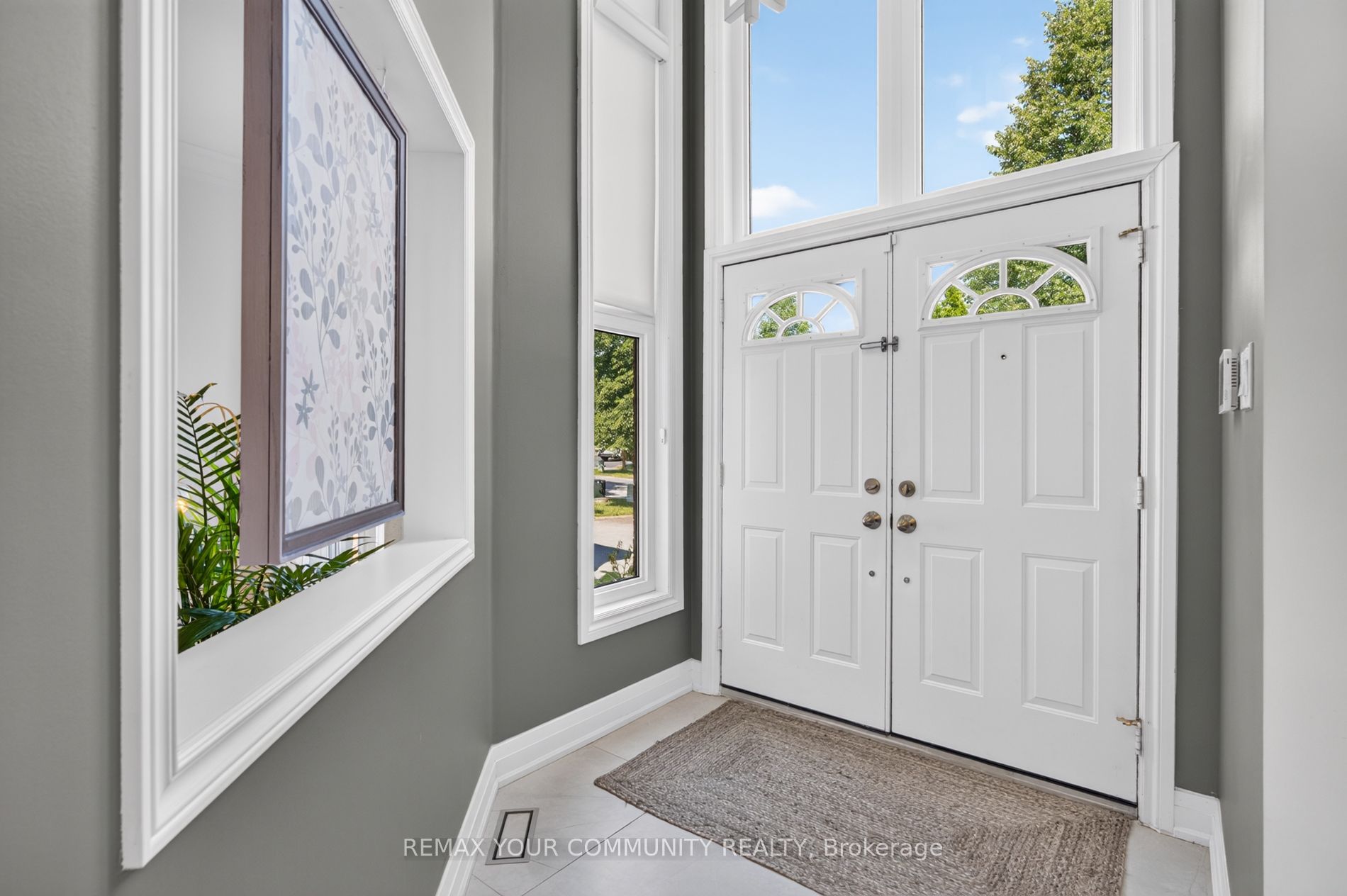 15 Klamath Court, Vaughan, ON L6A 2L7 photo 3