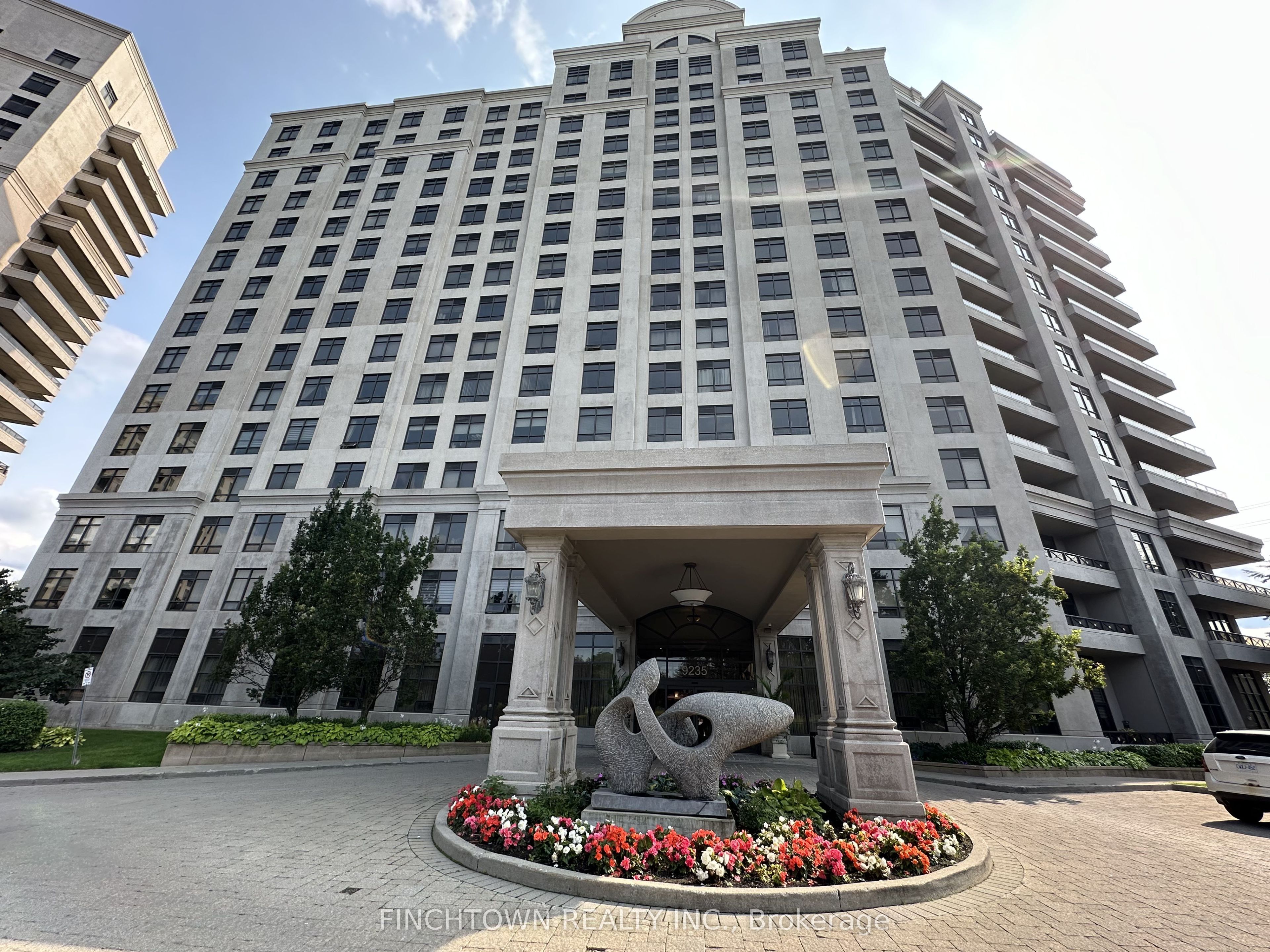 9235 Jane Street 111, Vaughan, ON L6A 0J8