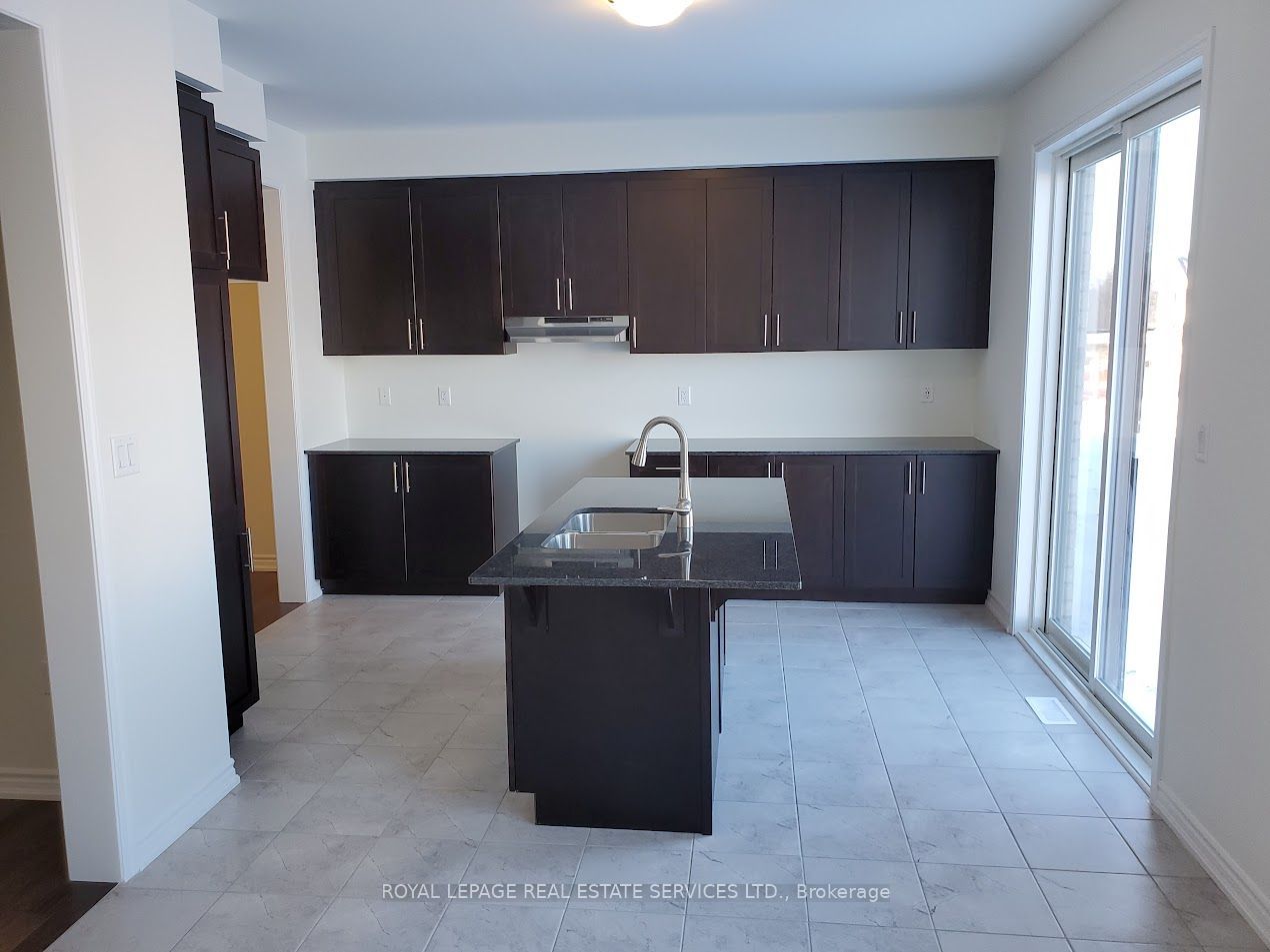 14 Morning Sparrow Drive, Vaughan, ON L4L 6K3 photo 3