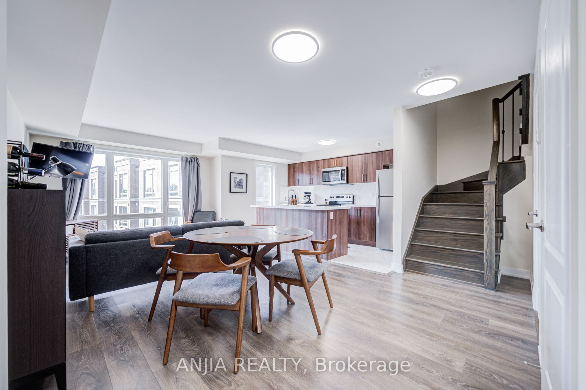 10 Westmeath Lane 2210, Markham, ON L6B 1N5 photo 2