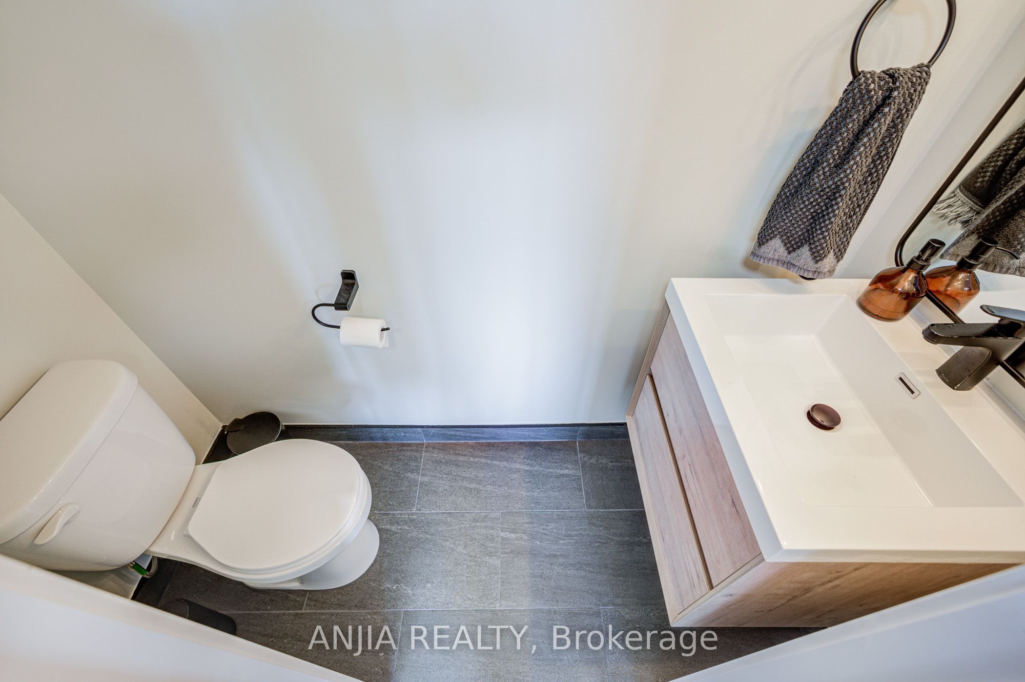 10 Westmeath Lane 2210, Markham, ON L6B 1N5 photo 3