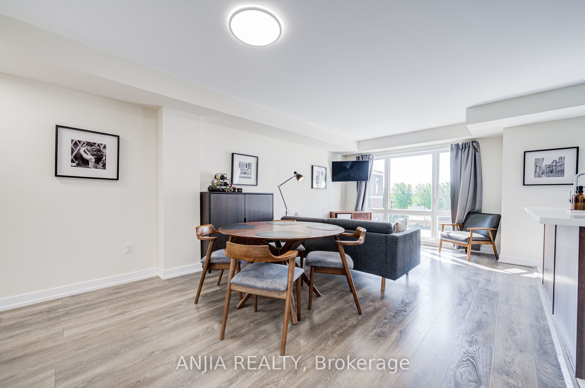 10 Westmeath Lane 2210, Markham, ON L6B 1N5 photo 4