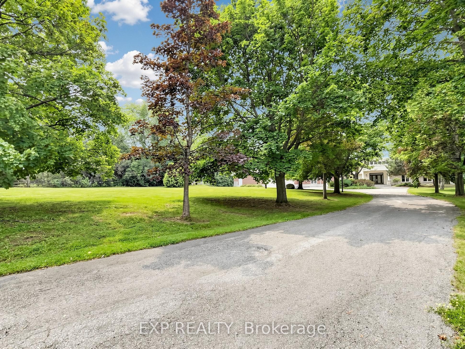 18 Mccowan Lane, Whitchurch-Stouffville, ON L4A 4C1 photo 3