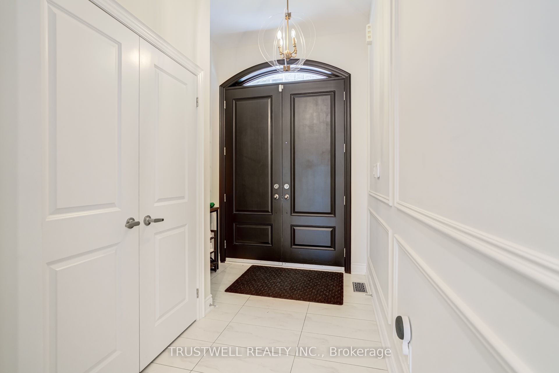 128 Hatton Garden Road, Vaughan, ON L4H 3P9 photo 3