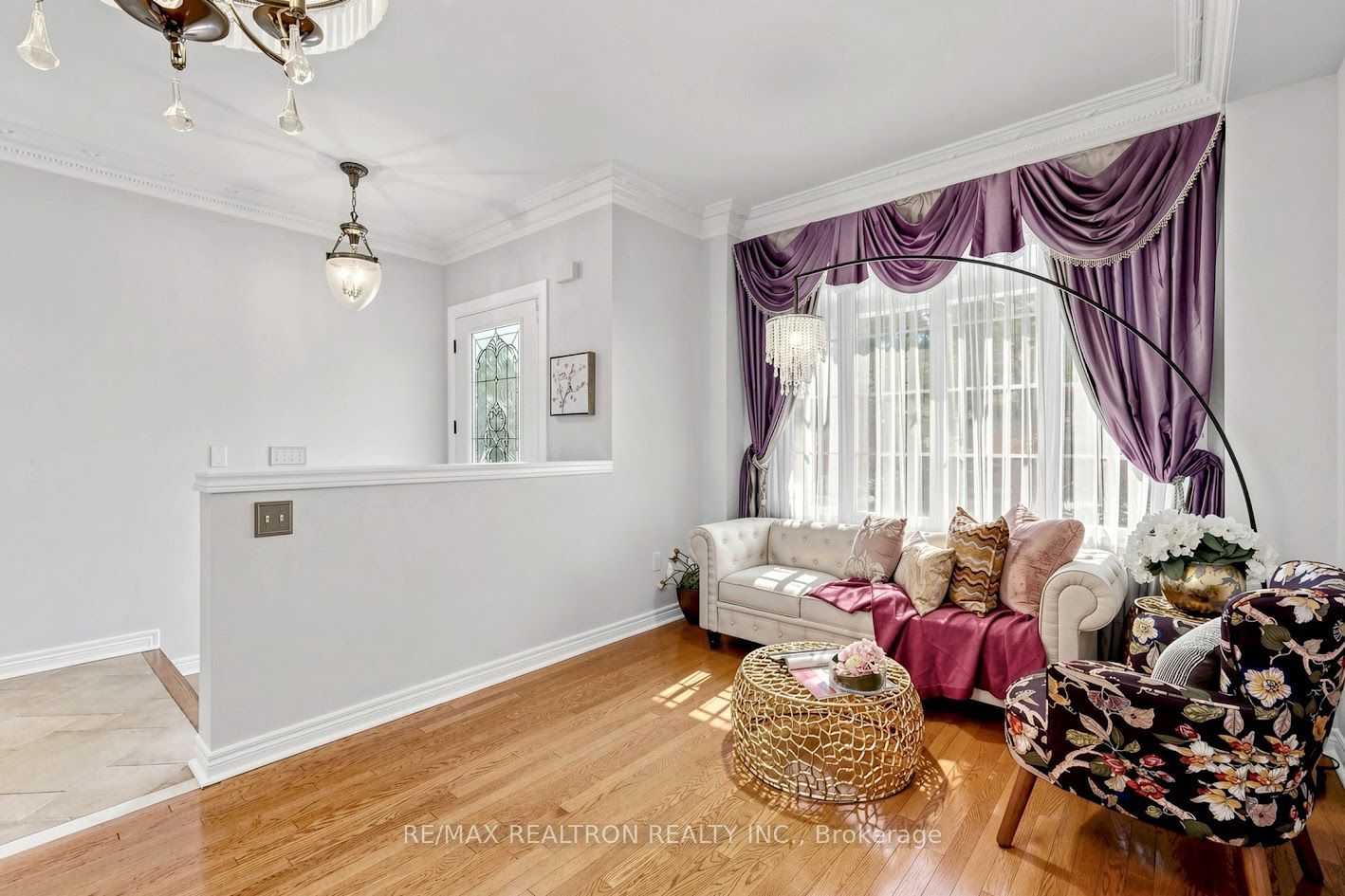 52 Canelli Heights Court, Vaughan, ON L4J 8V5 photo 2