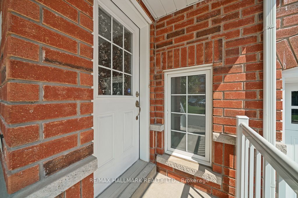 15 Old Colony Road 24, Richmond Hill, ON L4E 4L5 photo 3