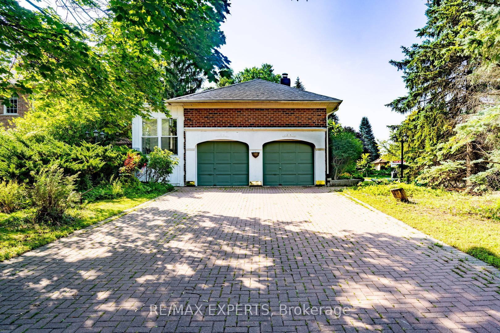 284 Murray Drive, Aurora, ON L4G 6B1 photo 2