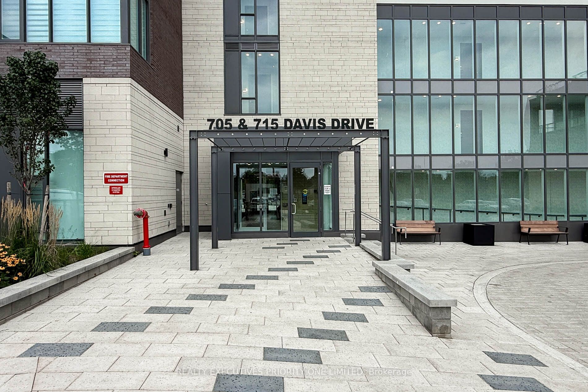 705 Davis Drive A103, Newmarket, ON L3Y 0J1 photo 3