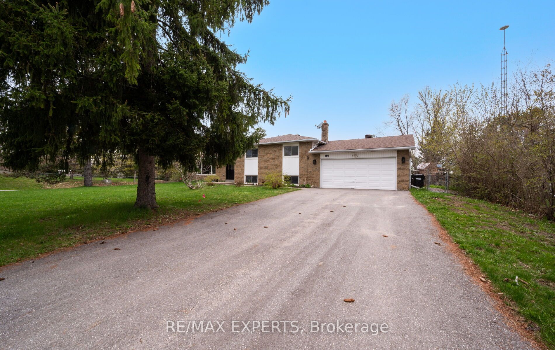 12 Simon Drive, Adjala-Tosorontio, ON L0G 1L0 photo 2