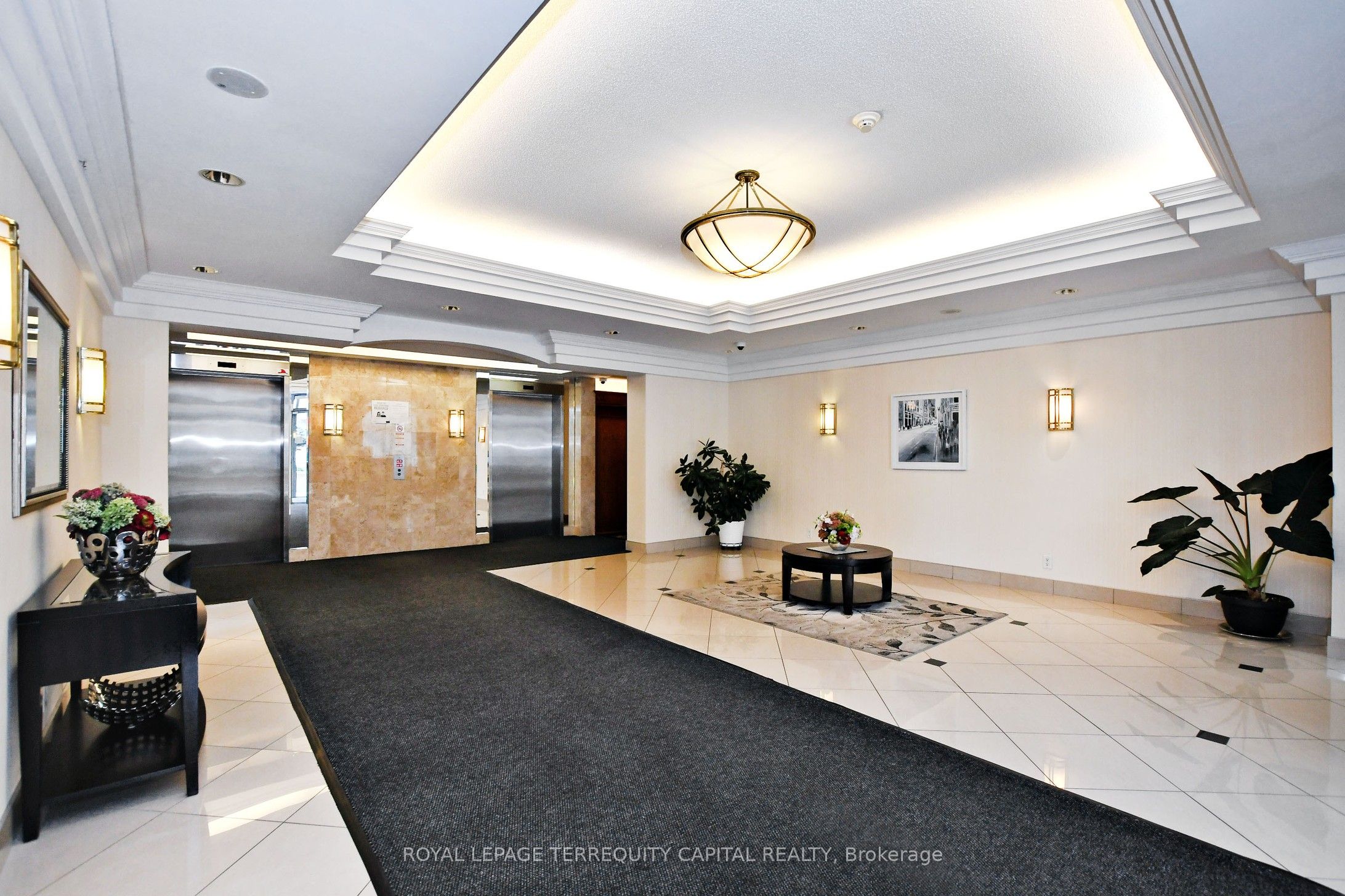 745 New Westminster Drive 507, Vaughan, ON L4J 7X3 photo 4