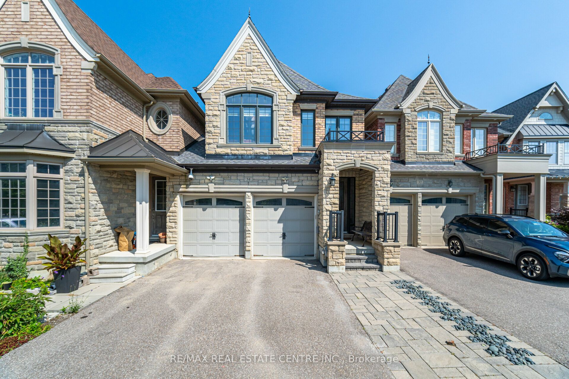 34 Alex Campbell Crescent, King, ON L7B 0C2
