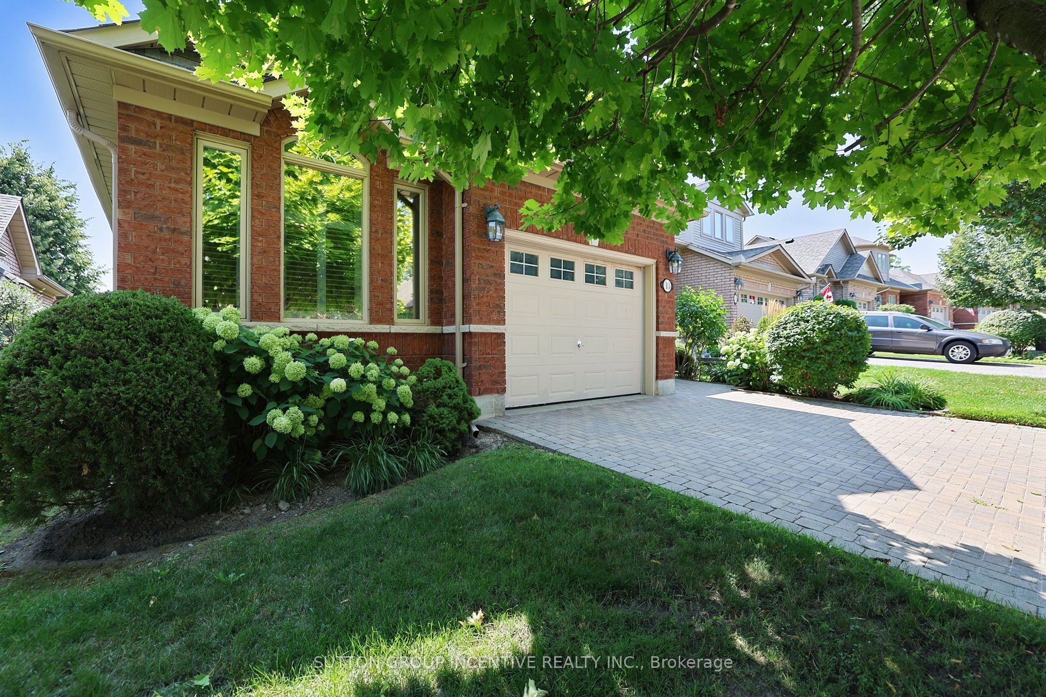 13 Renaissance Point, New Tecumseth, ON L9R 2H8 photo 3