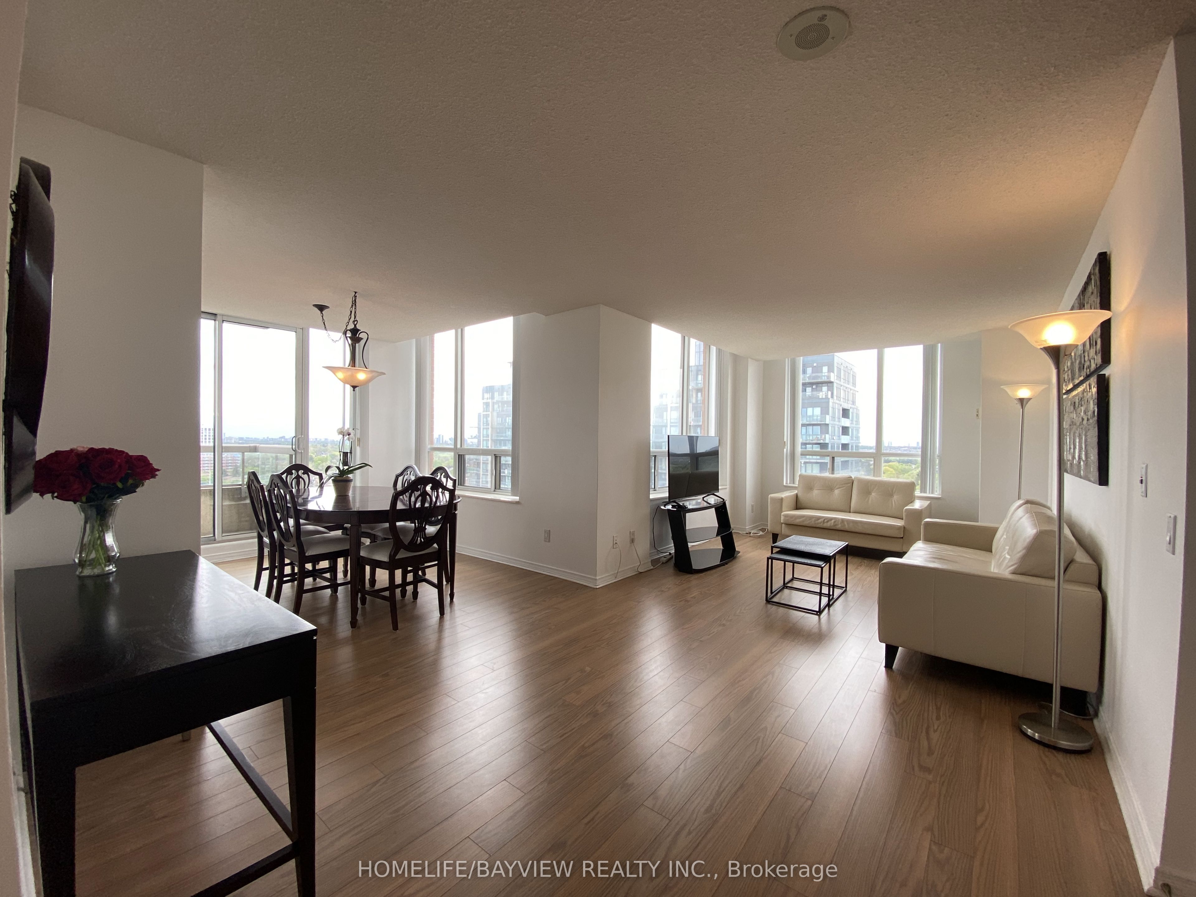 9 Northern Heights Drive LPH4, Richmond Hill, ON L4B 4M5 photo 3