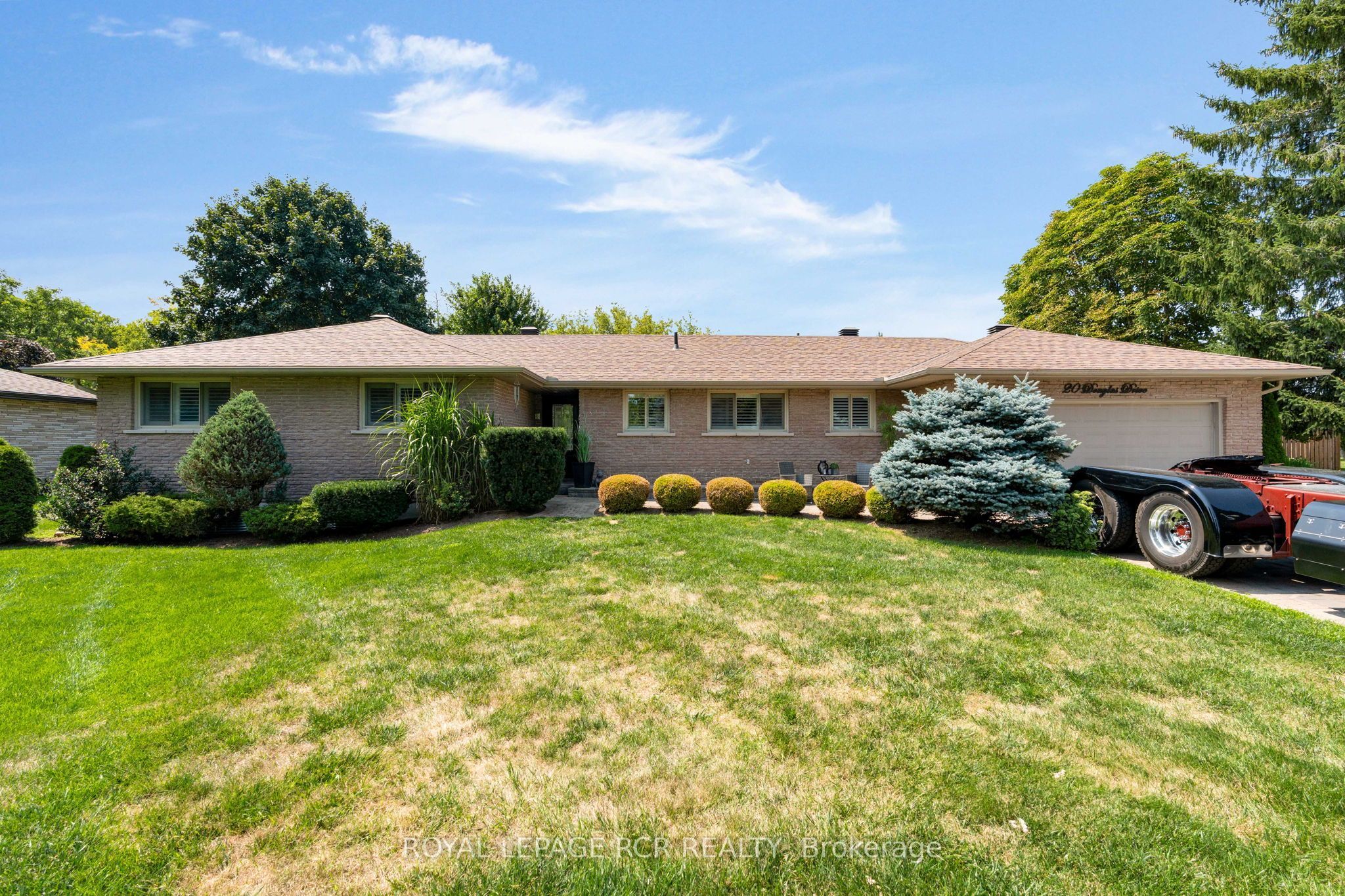 20 Douglas Drive, New Tecumseth, ON L9R 1J9 photo 2
