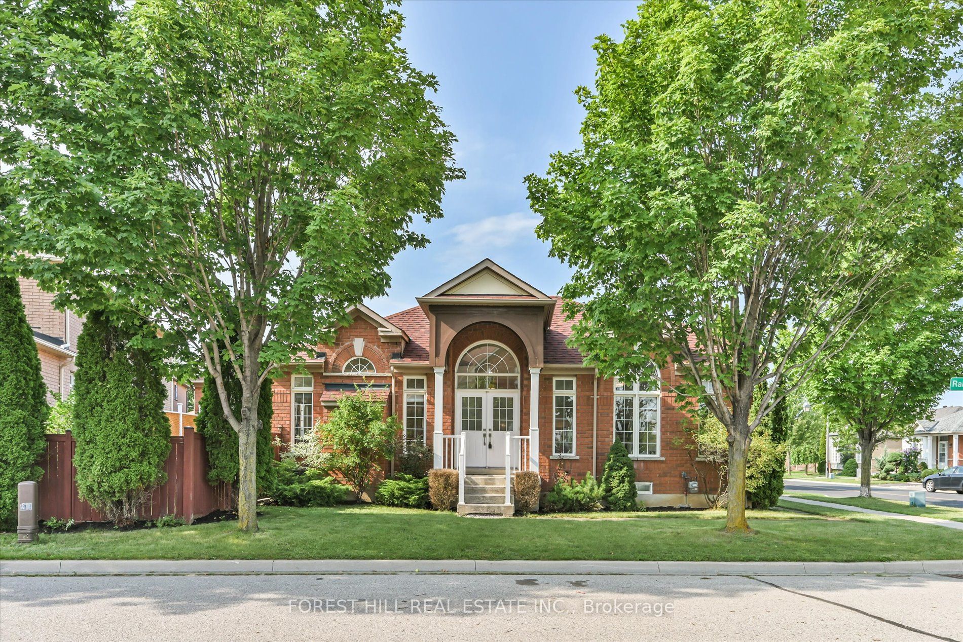 10 Delray Drive, Markham, ON L6E 1M2