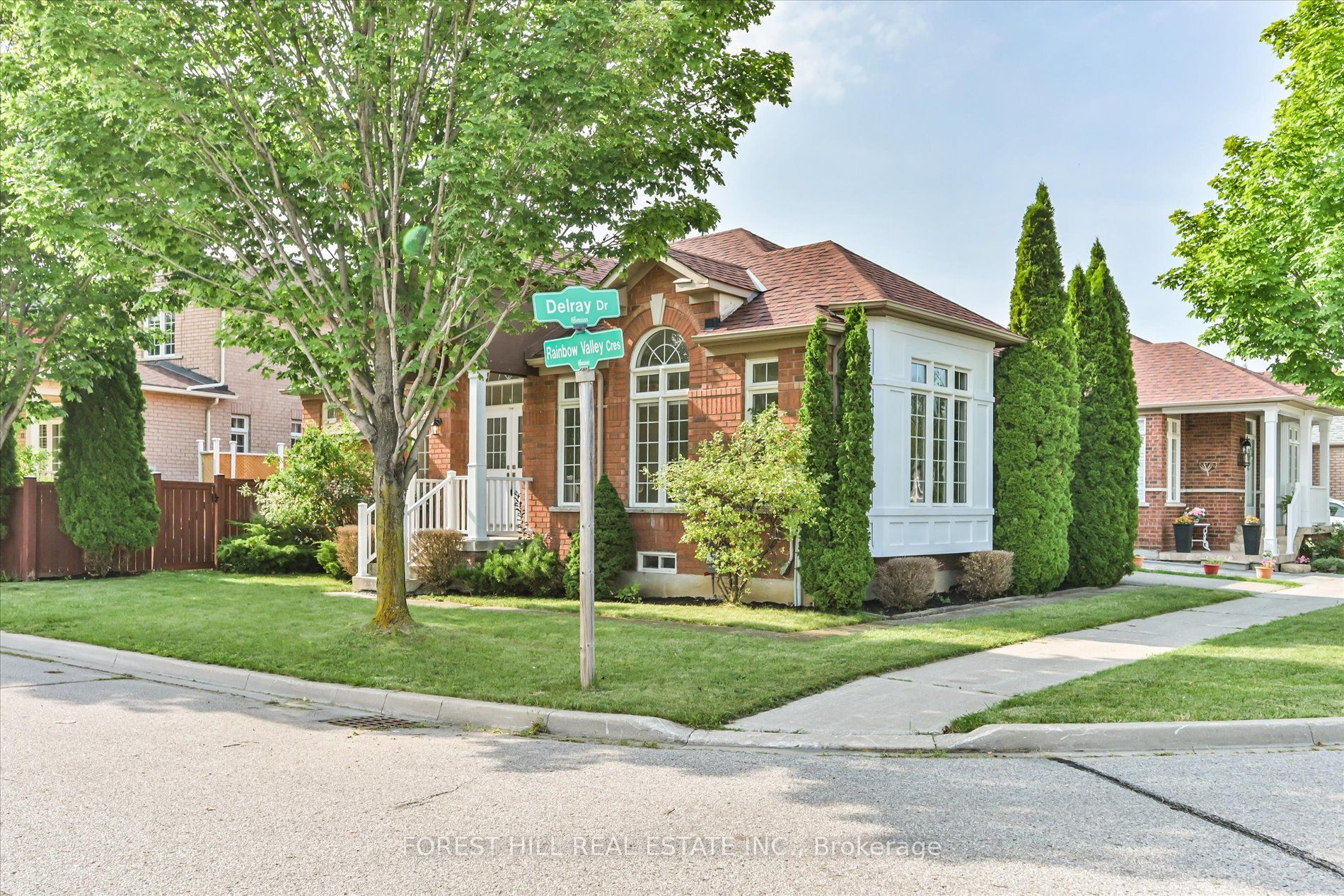 10 Delray Drive, Markham, ON L6E 1M2 photo 2
