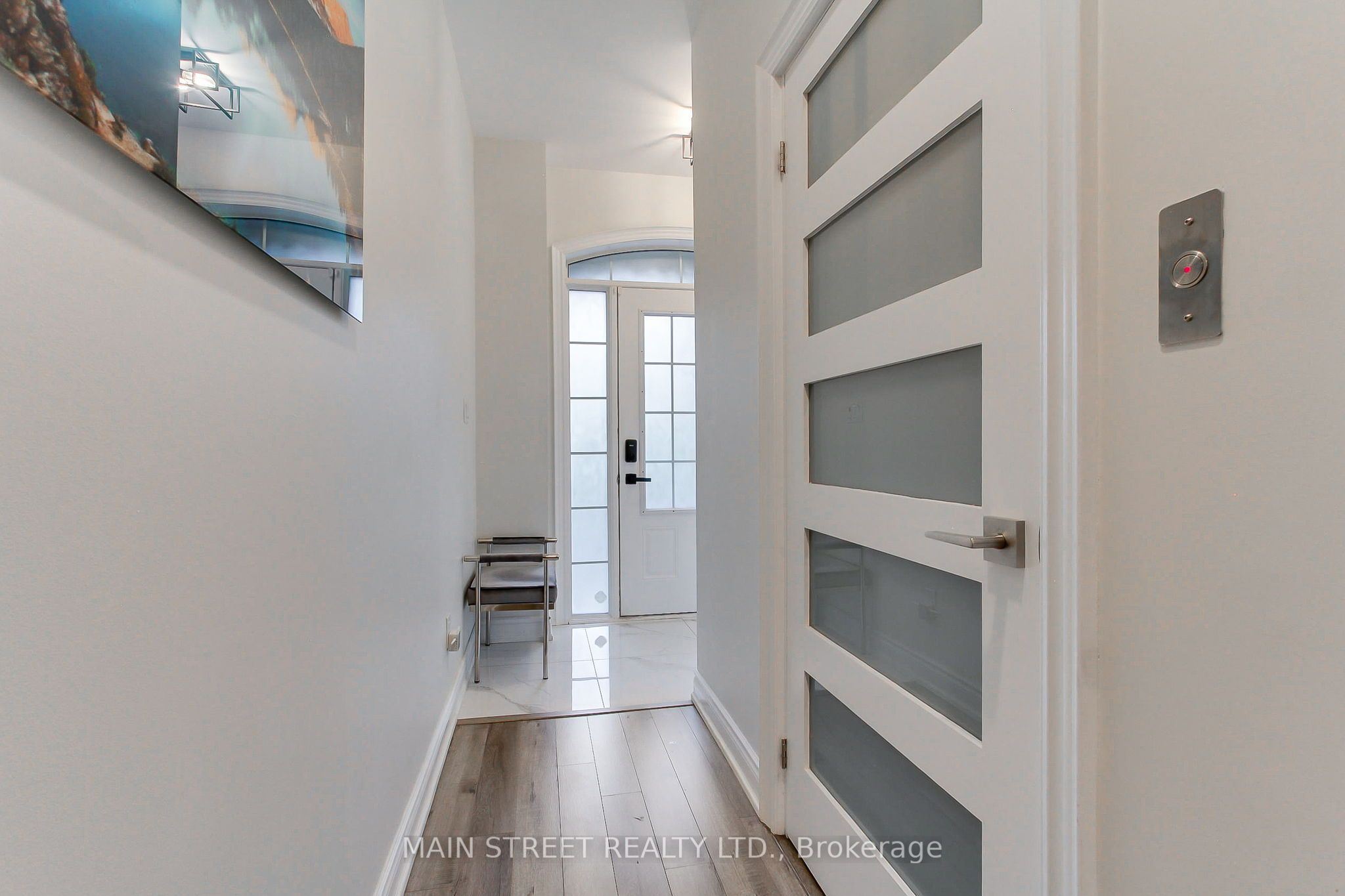 26 Queen Mary Court, Vaughan, ON L4L 0H9 photo 4