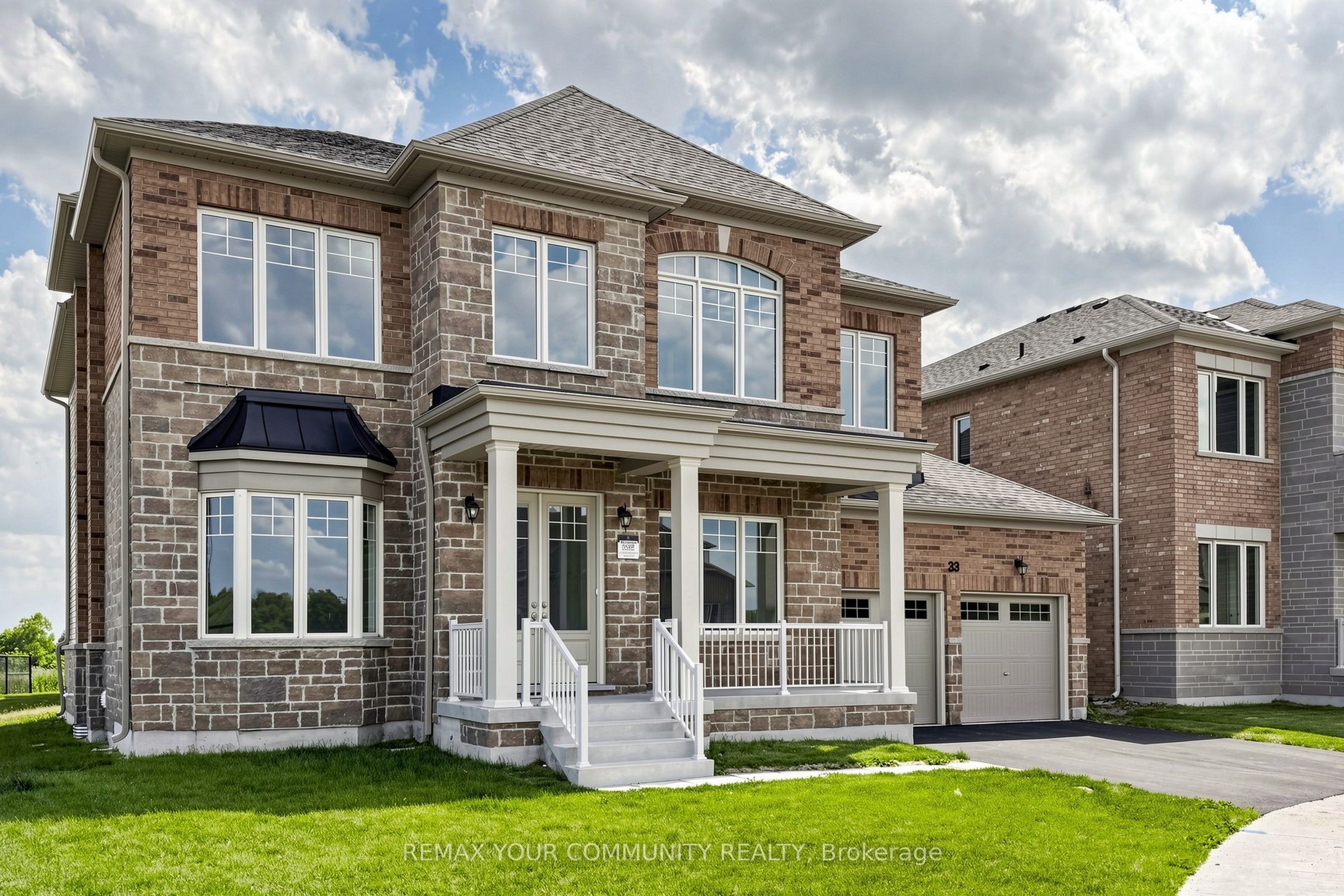 33 Lorrain Hand Crescent, Georgina, ON L4P 0S9