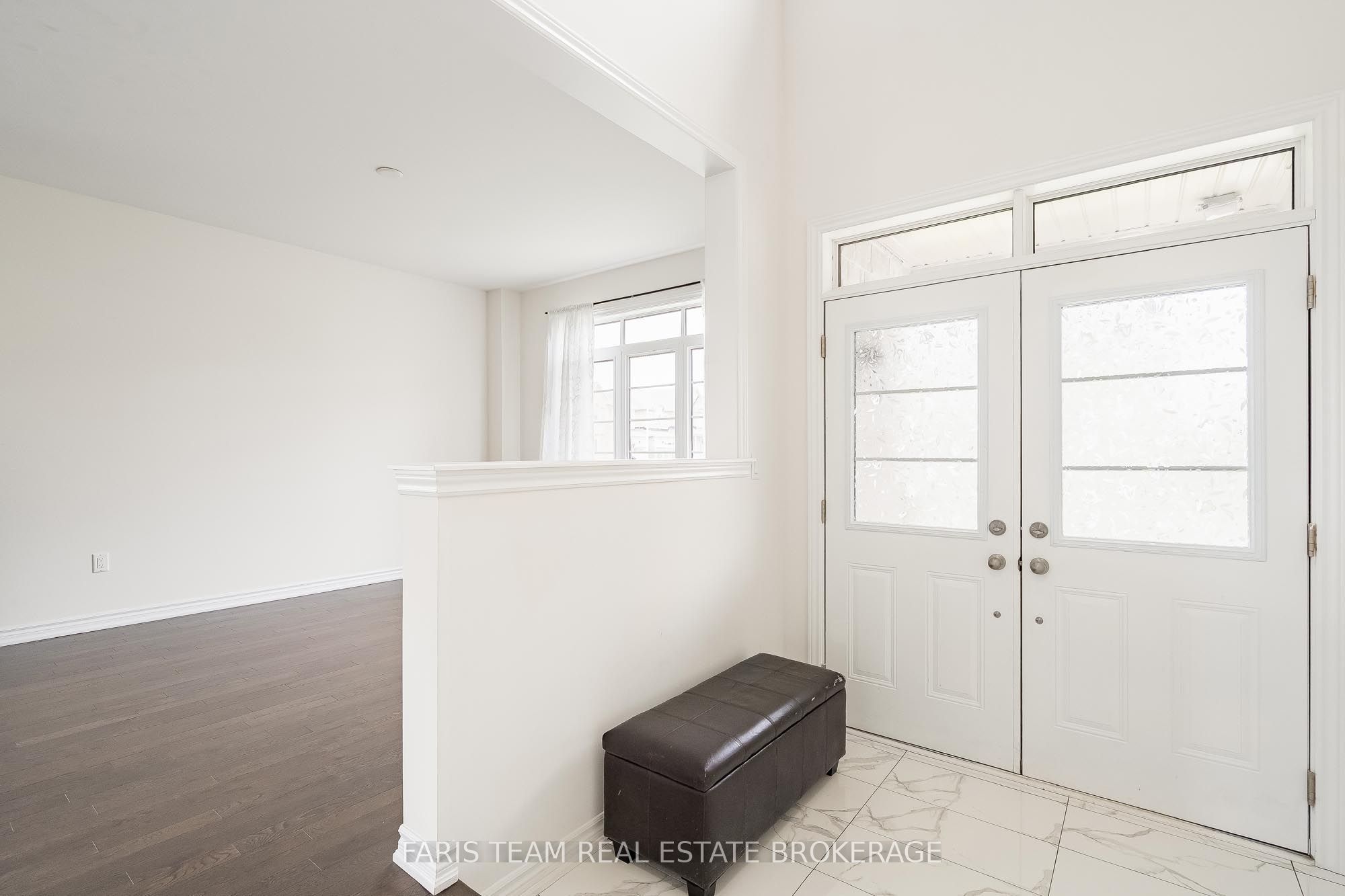 2263 Lozenby Street, Innisfil, ON L9S 0M8 photo 5
