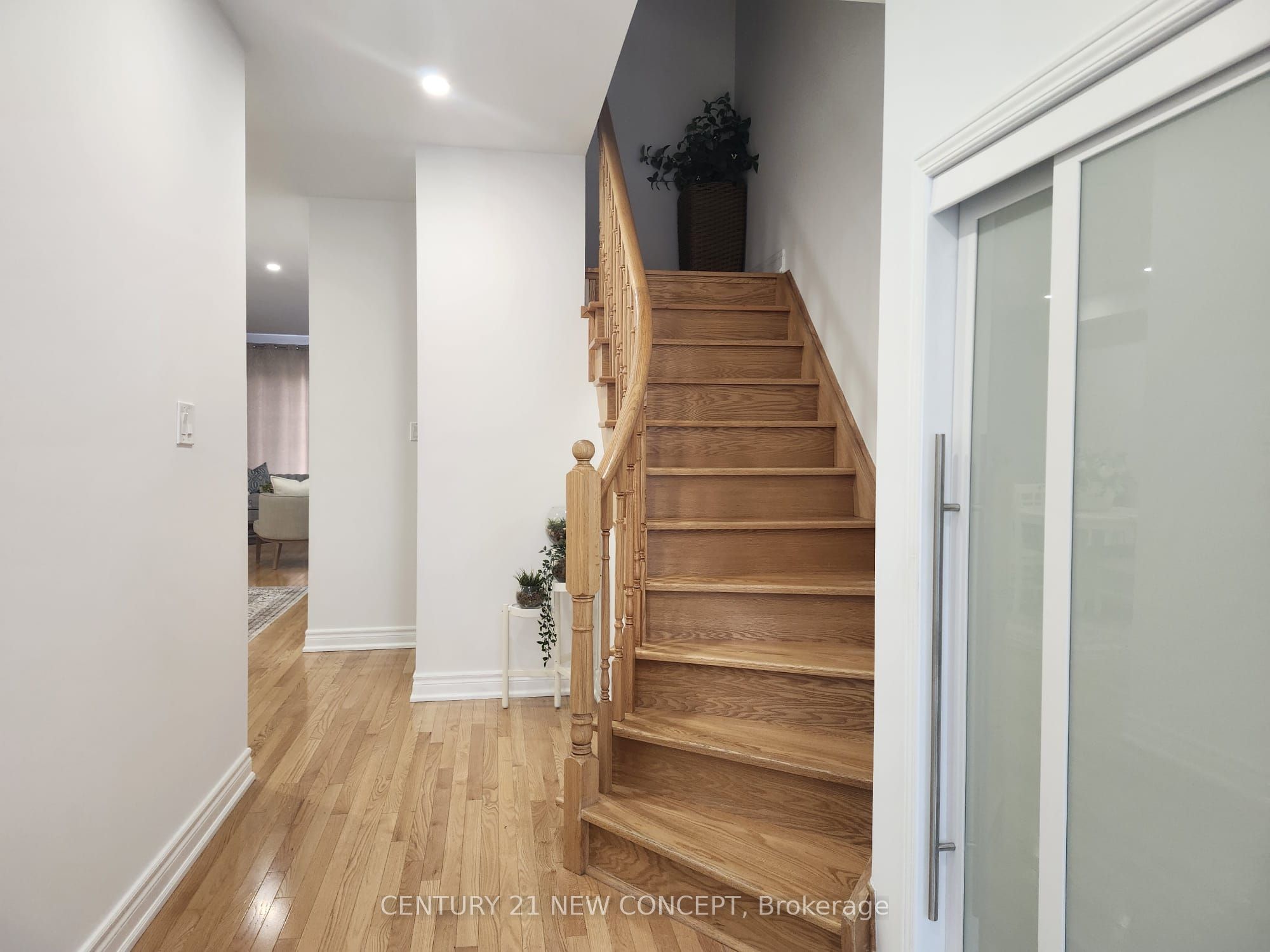101 Big Hill Crescent, Vaughan, ON L6A 4K7 photo 3