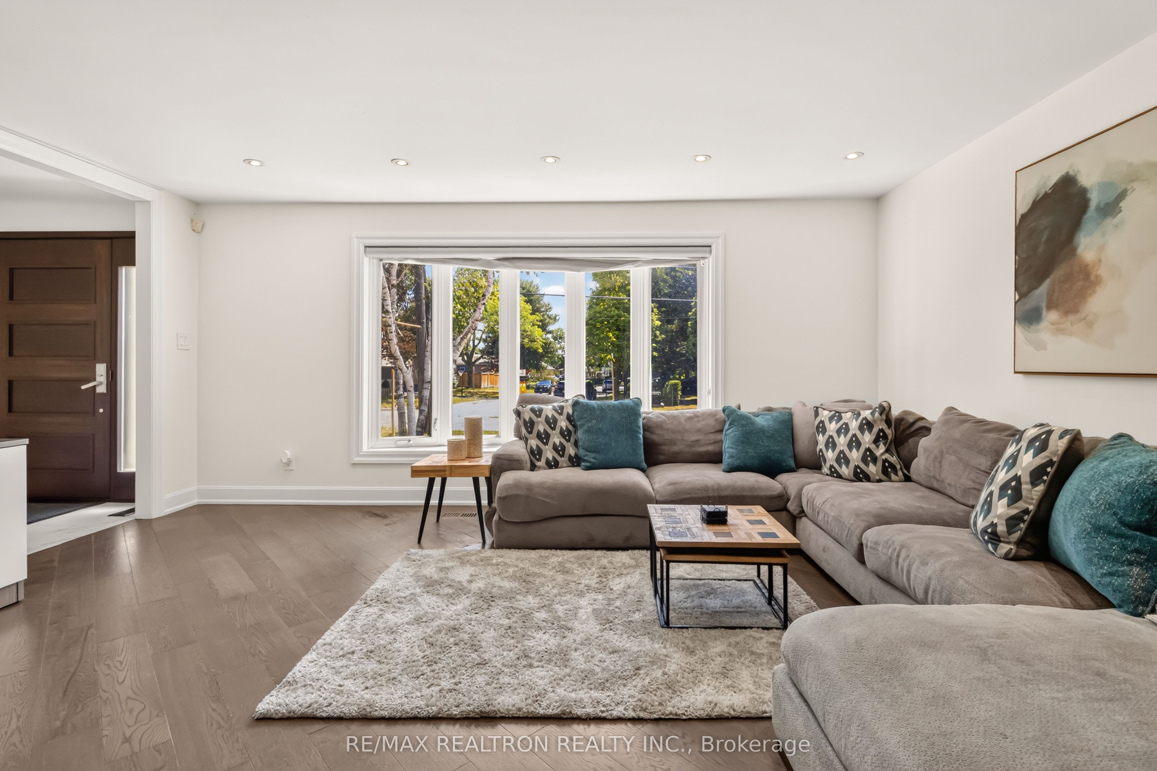219 Bay Thorn Drive, Markham, ON L3T 3V6 photo 5