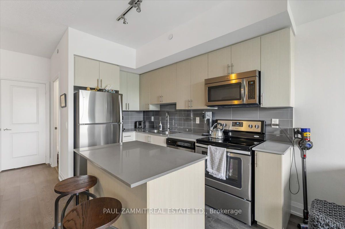 7890 Bathurst Street 203, Vaughan, ON L4J 0J8 photo 5