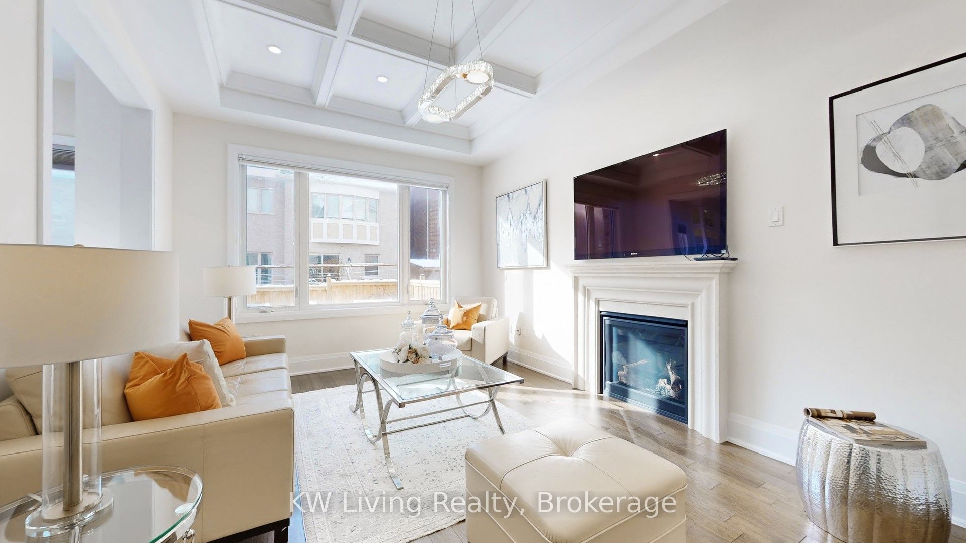 92 Giardina Crescent S, Richmond Hill, ON L4B 0G1 photo 3