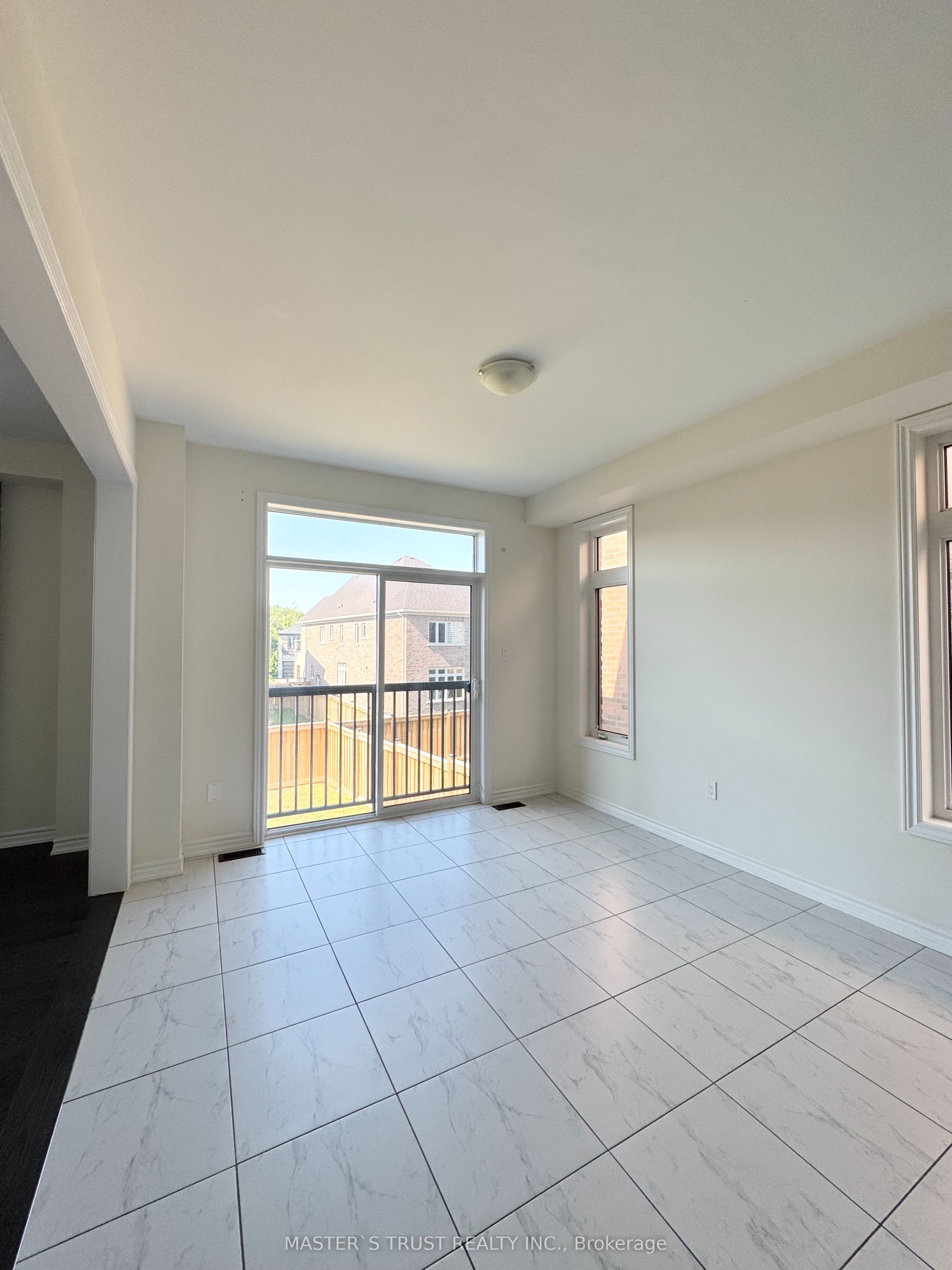 78 Kentledge Avenue, East Gwillimbury, ON L9N 0E5 photo 5