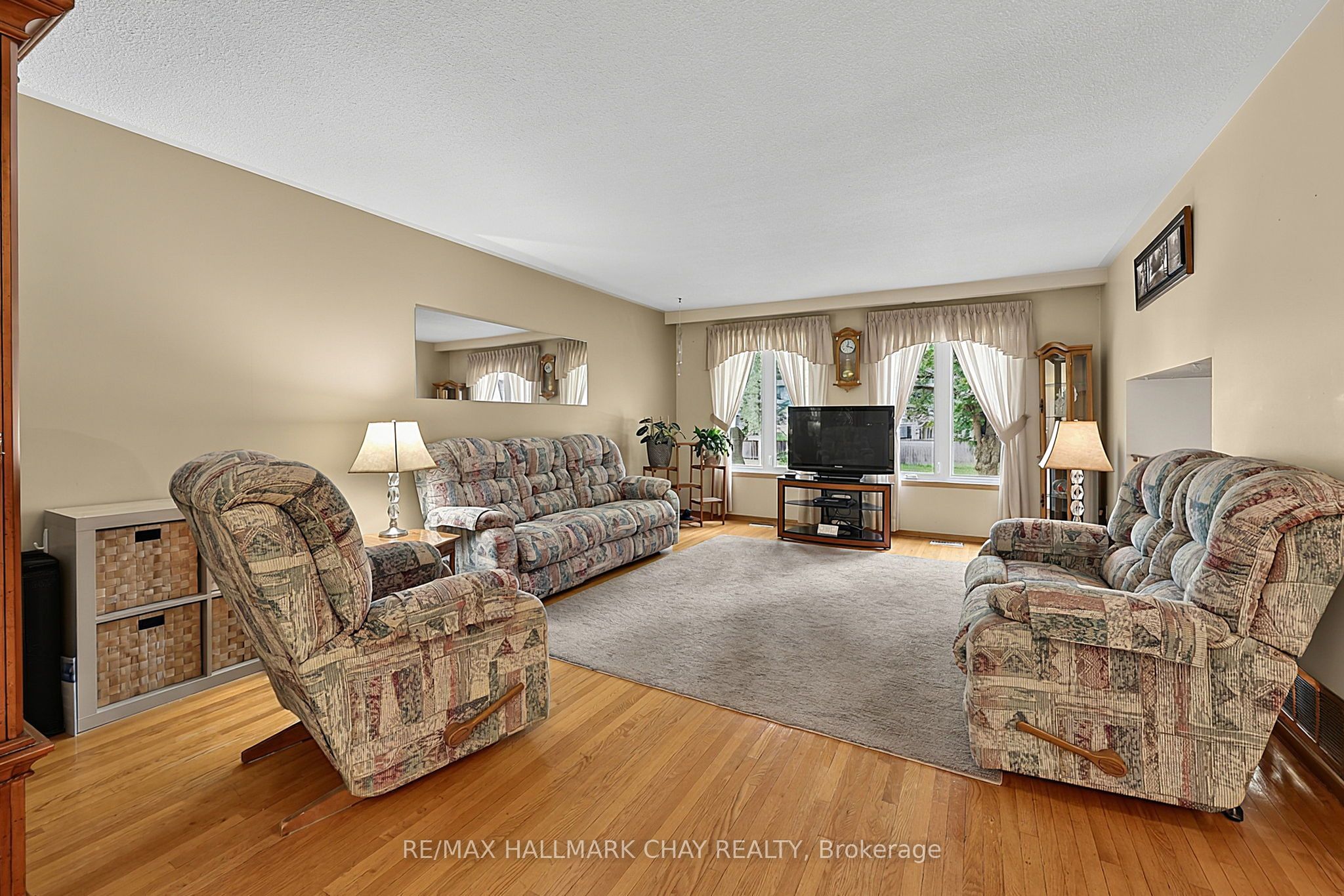 11 Second Street, New Tecumseth, ON L0G 1A0 photo 4