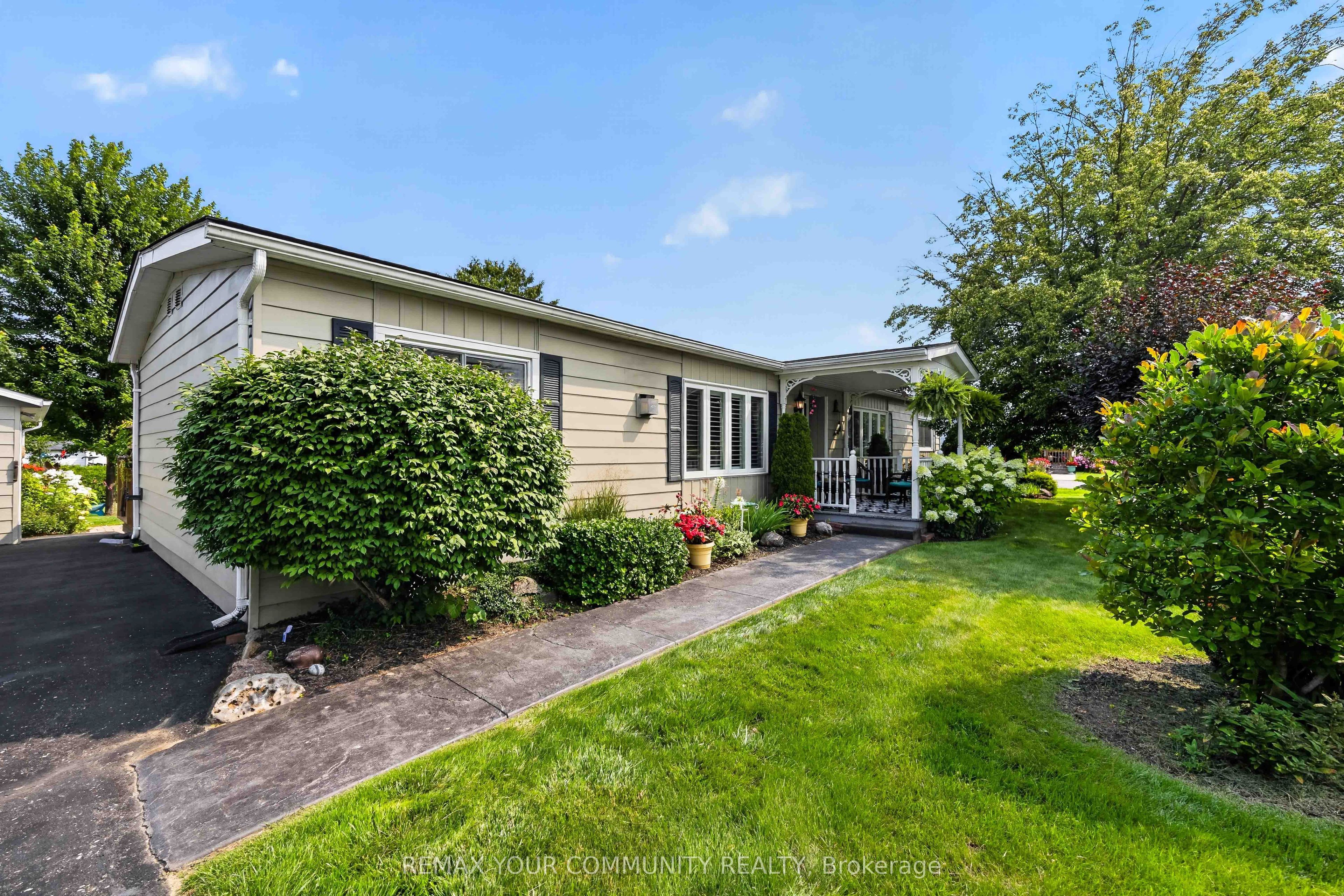 131 Roxanna Drive, Georgina, ON L0E 1R0 photo 4