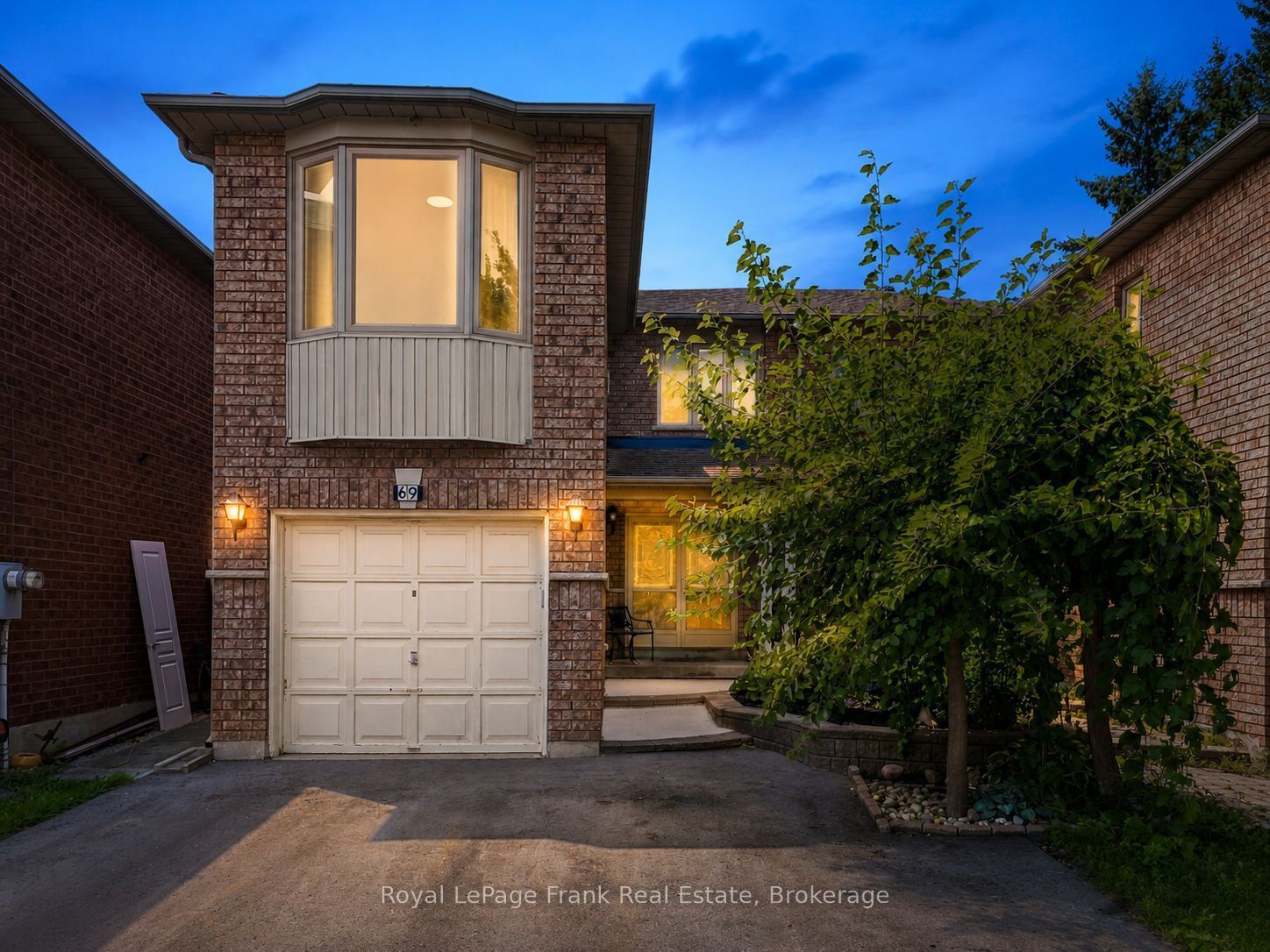69 Alberta Drive, Vaughan, ON L4K 4X4
