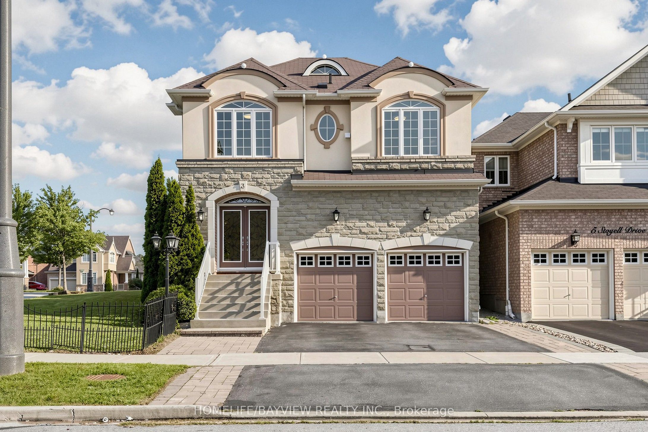 3 Stoyell Drive, Richmond Hill, ON L4E 0M6 photo 2