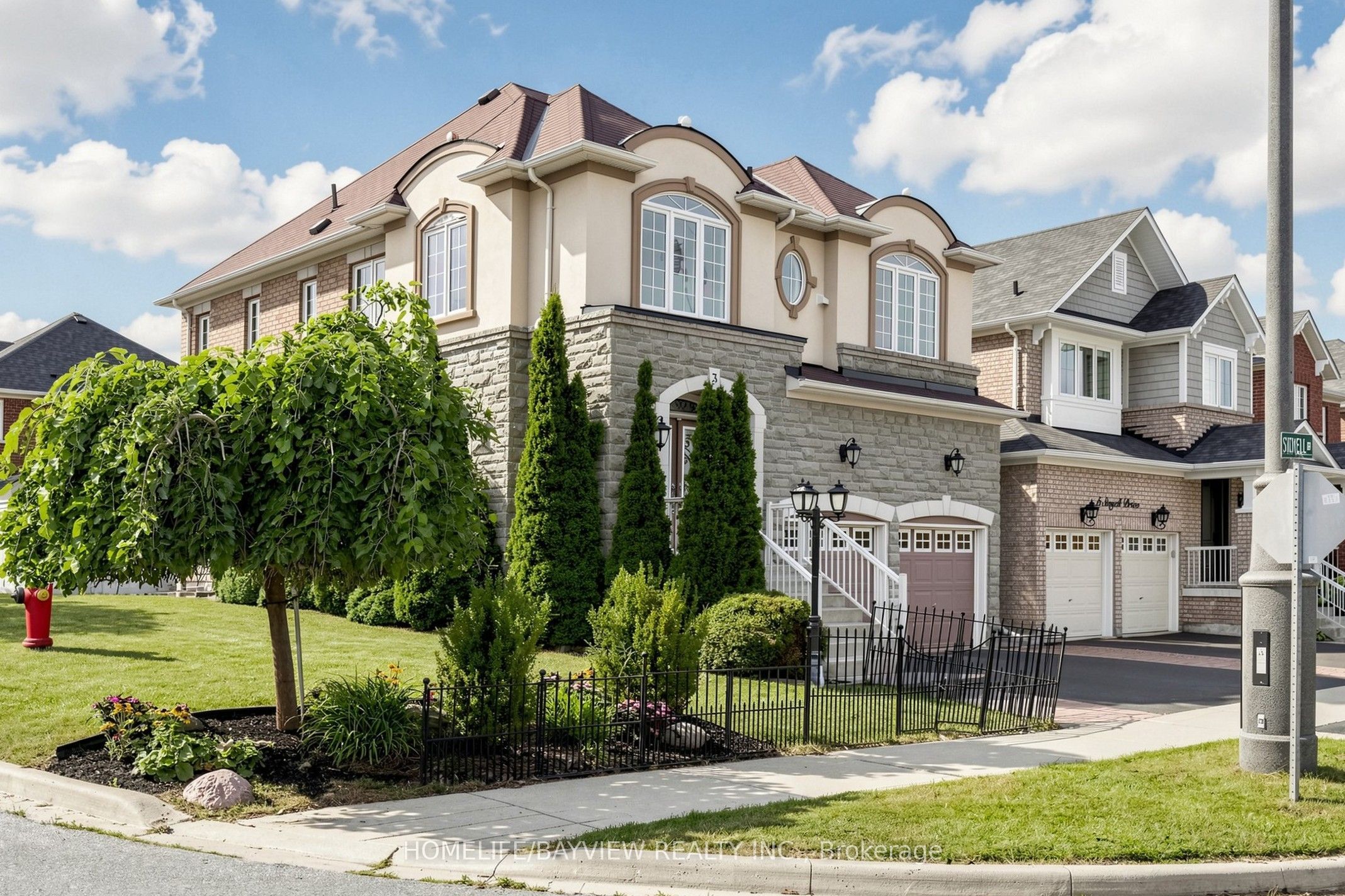 3 Stoyell Drive, Richmond Hill, ON L4E 0M6 photo 3