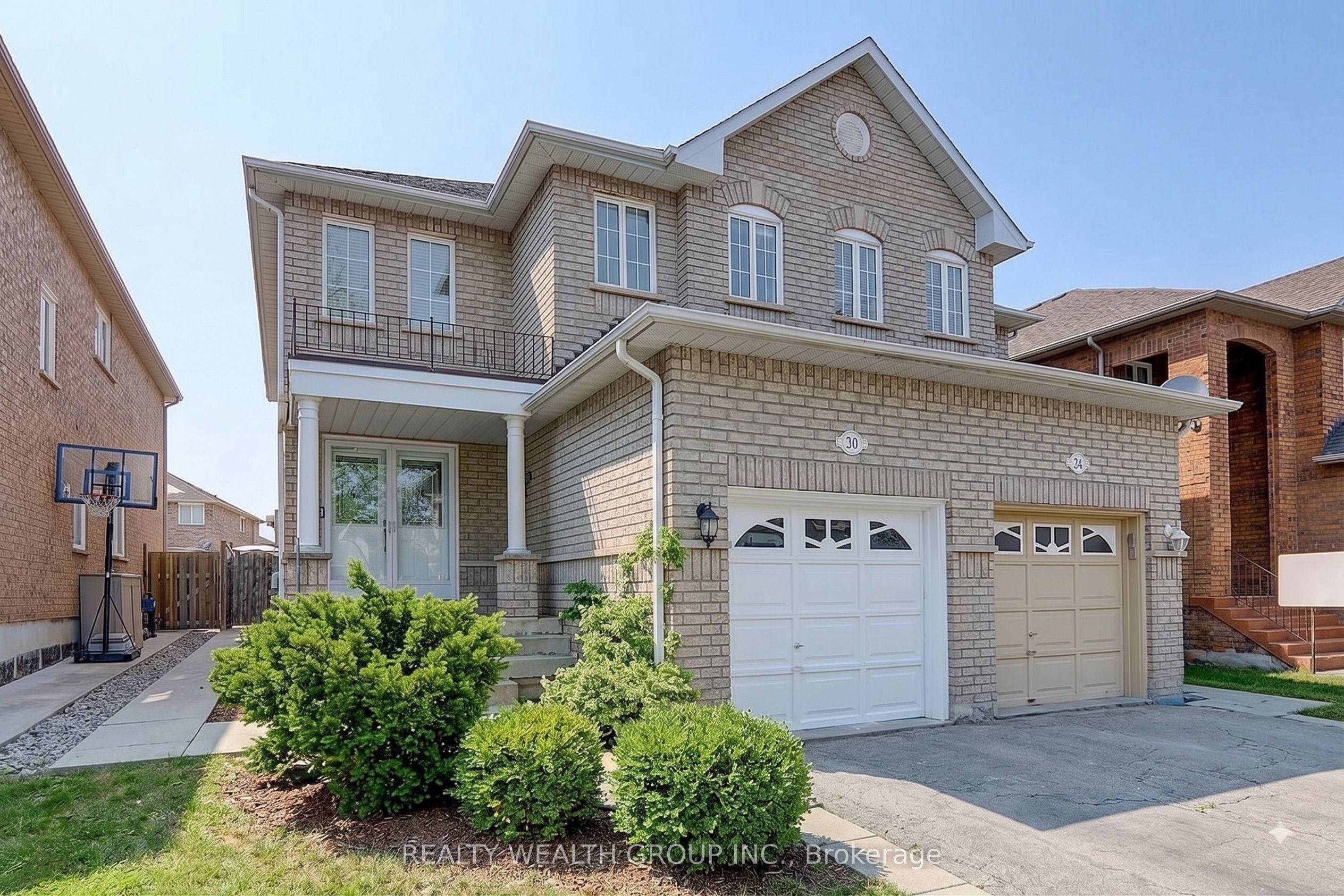 20 Laura Sabrina Drive, Vaughan, ON L4H 1M6 photo 2