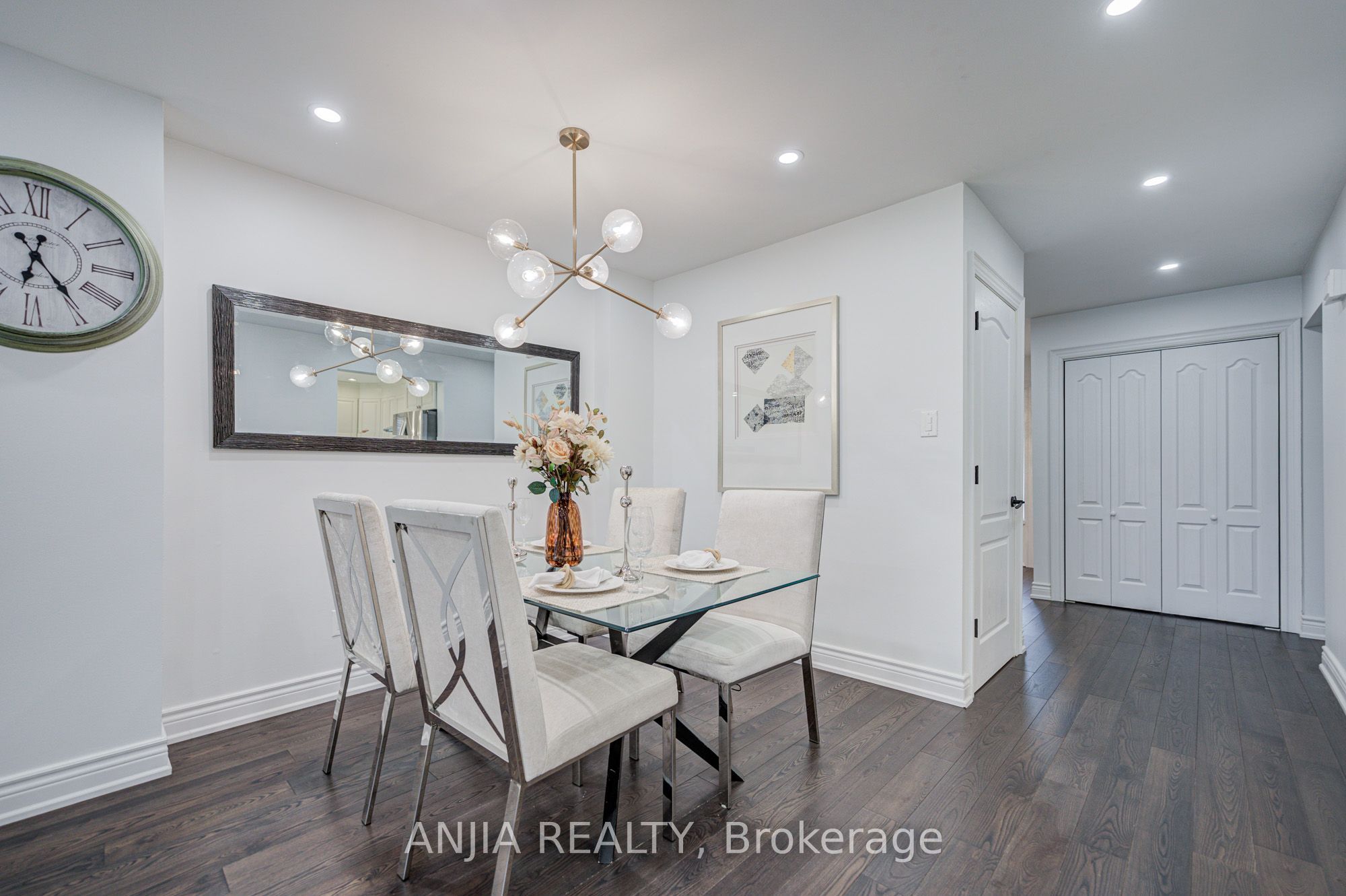 369 Mullen Drive, Vaughan, ON L4J 2T8 photo 3
