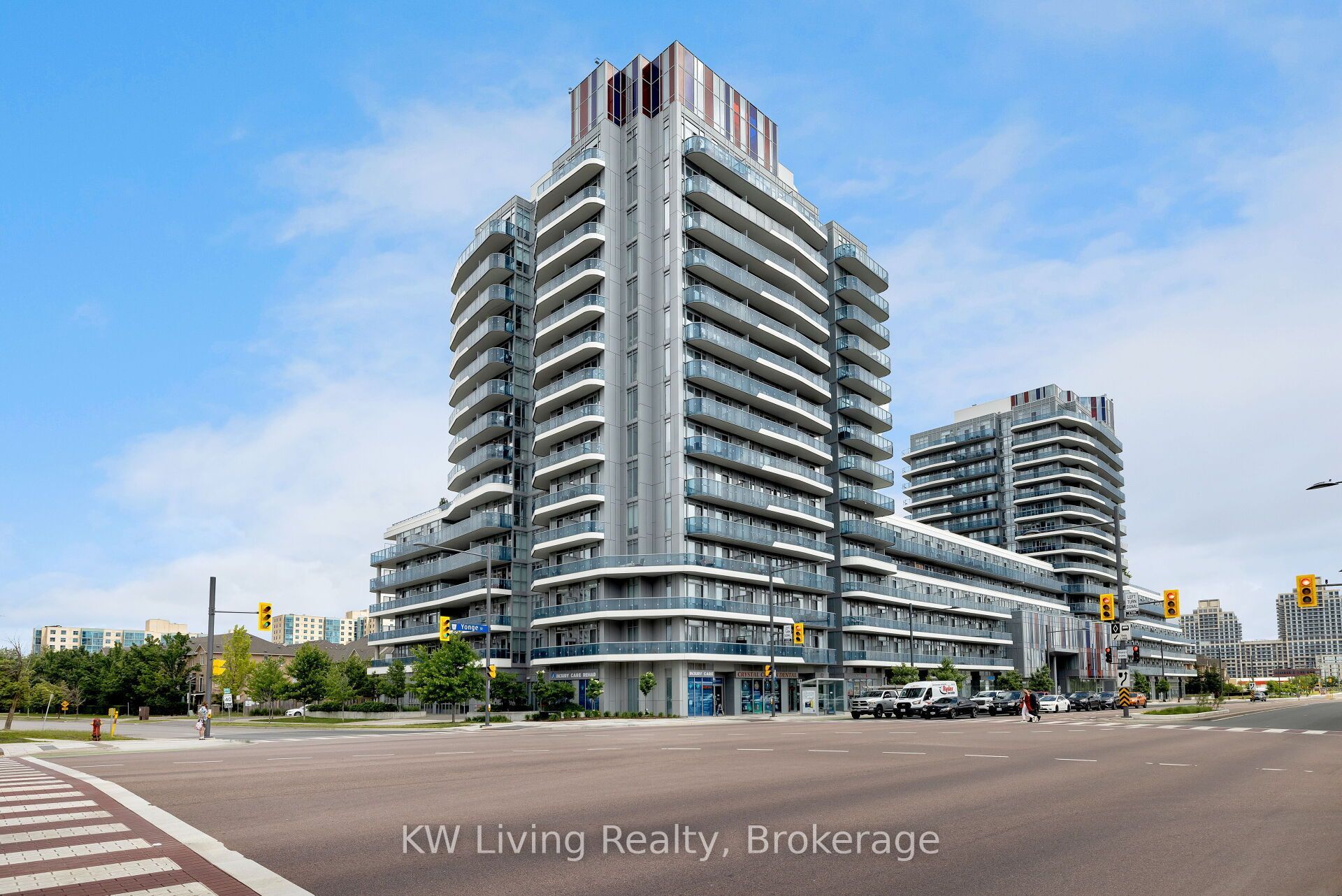 9471 Yonge Street 642, Richmond Hill, ON L4C 0Z5