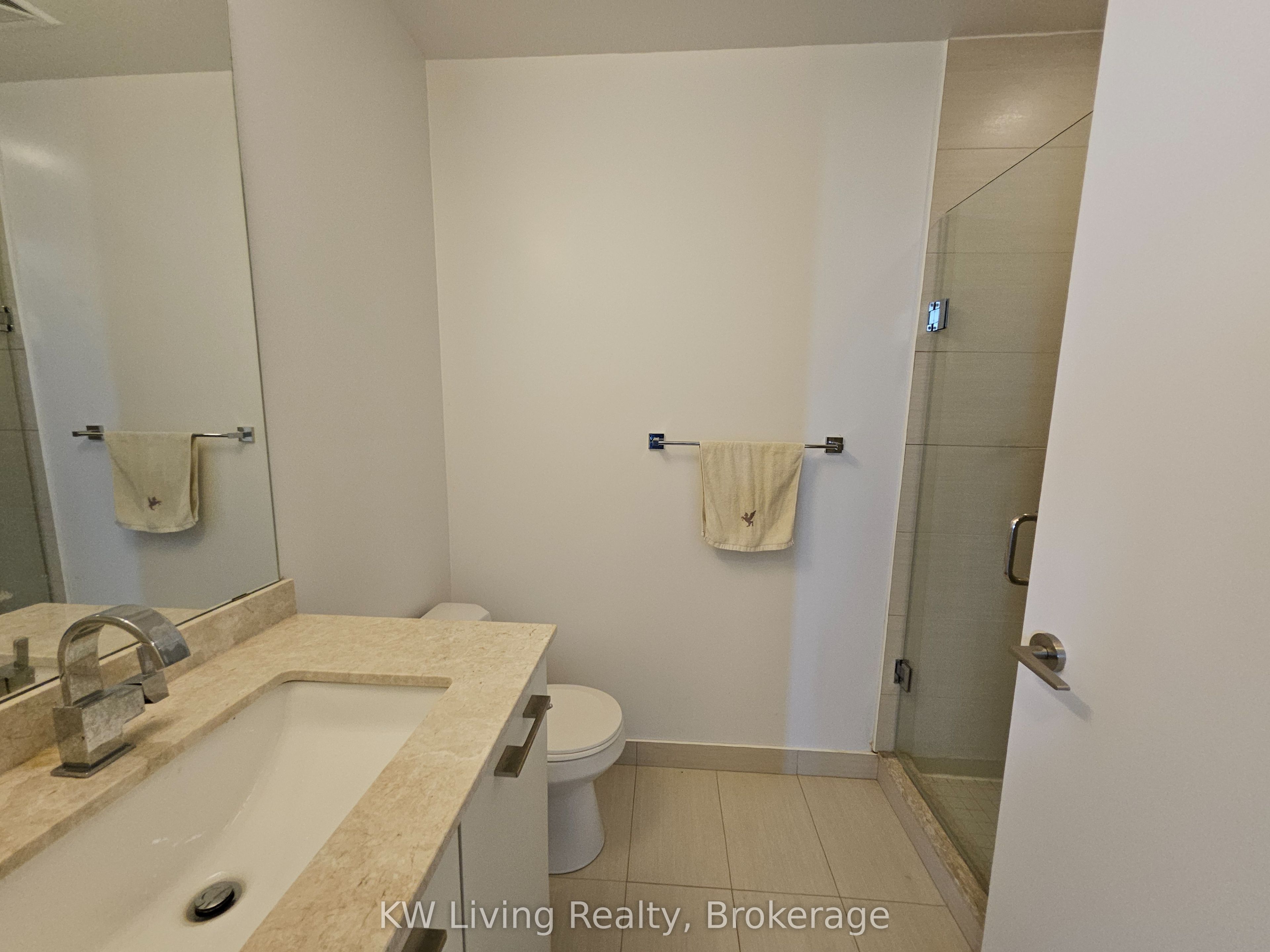 9471 Yonge Street 642, Richmond Hill, ON L4C 0Z5 photo 5