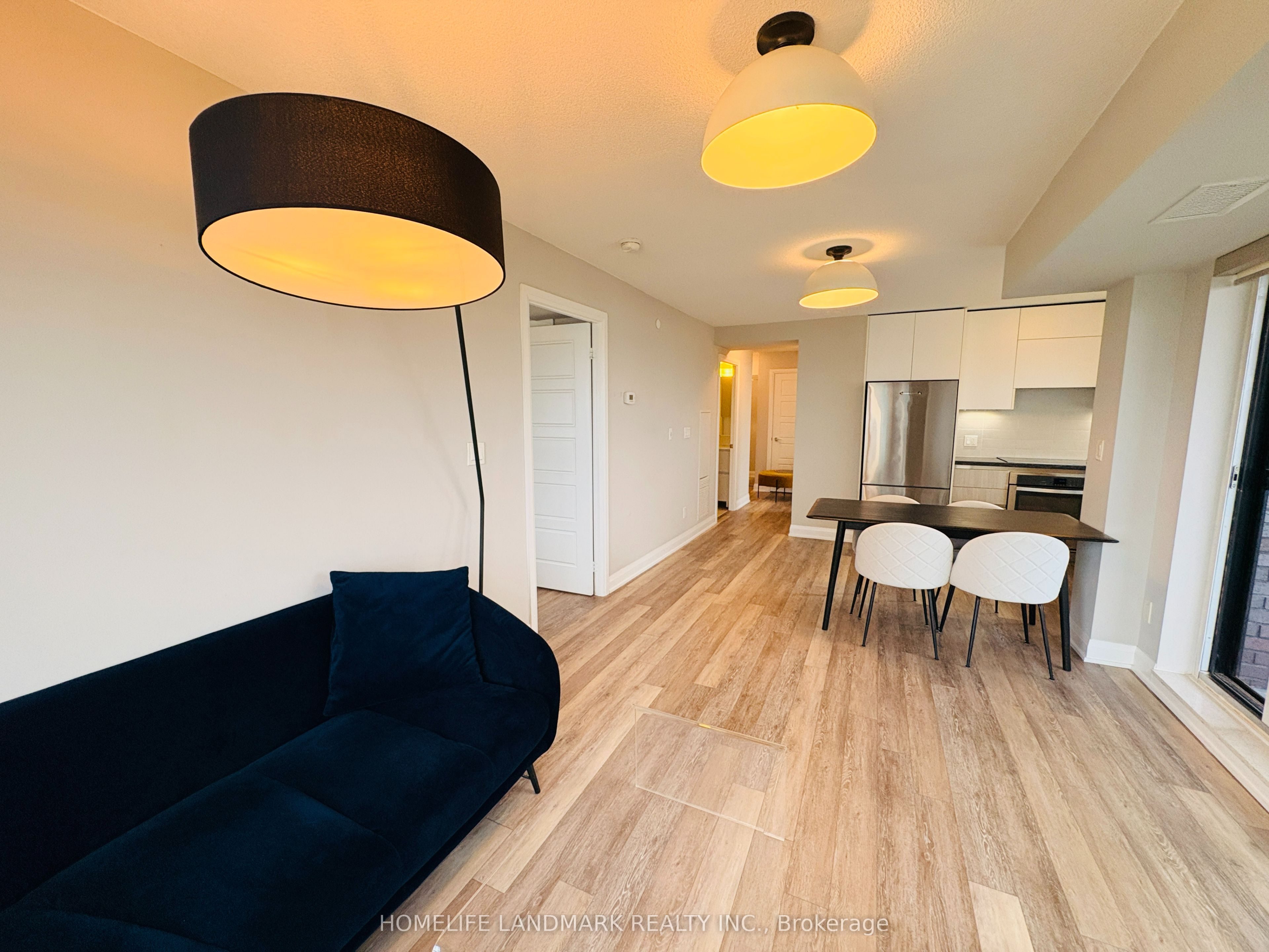 15 Water Walk Drive 1102, Markham, ON L6G 0G2 photo 4