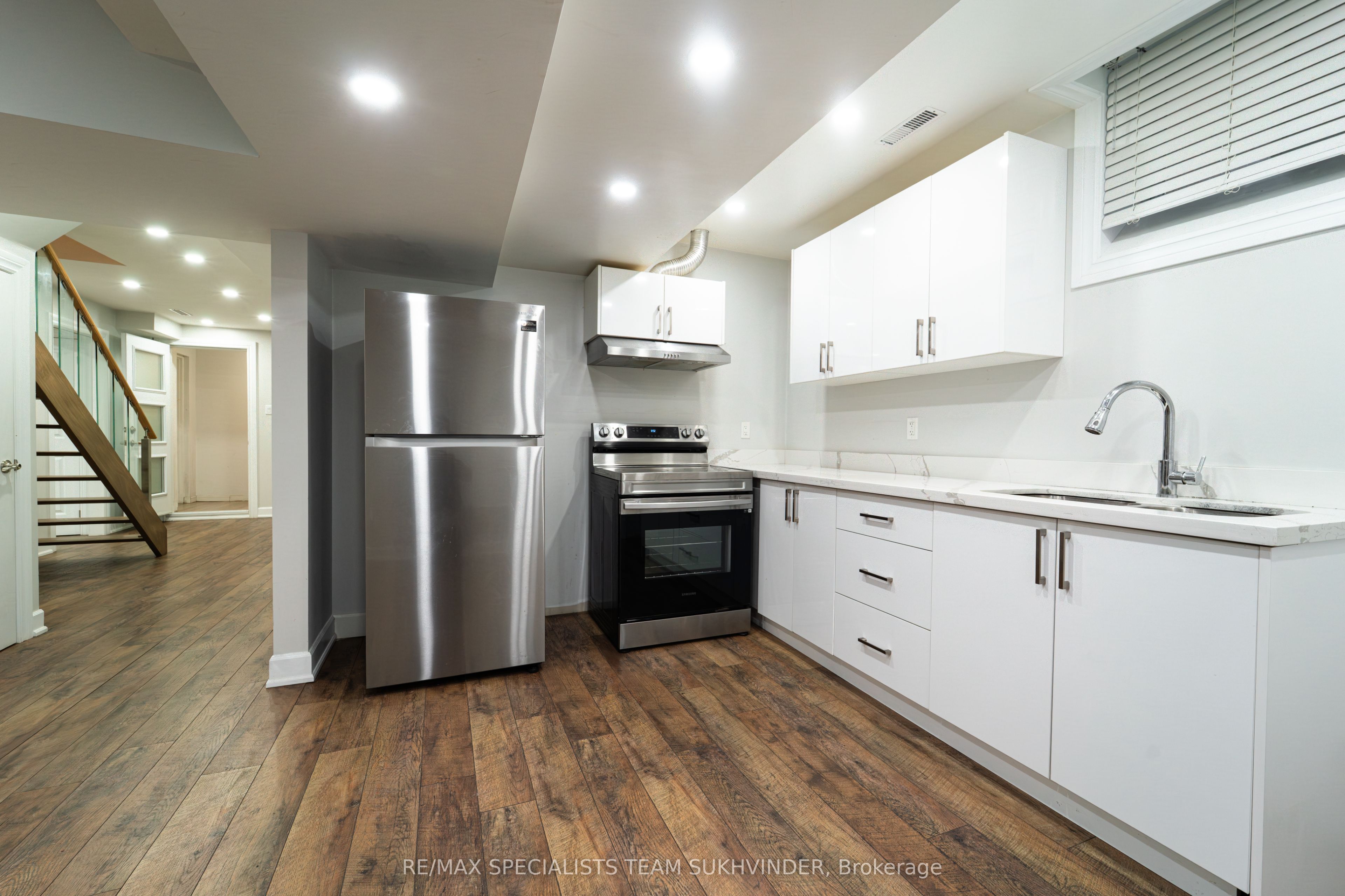 128 Embassy Drive, Vaughan, ON L4L 4Z8