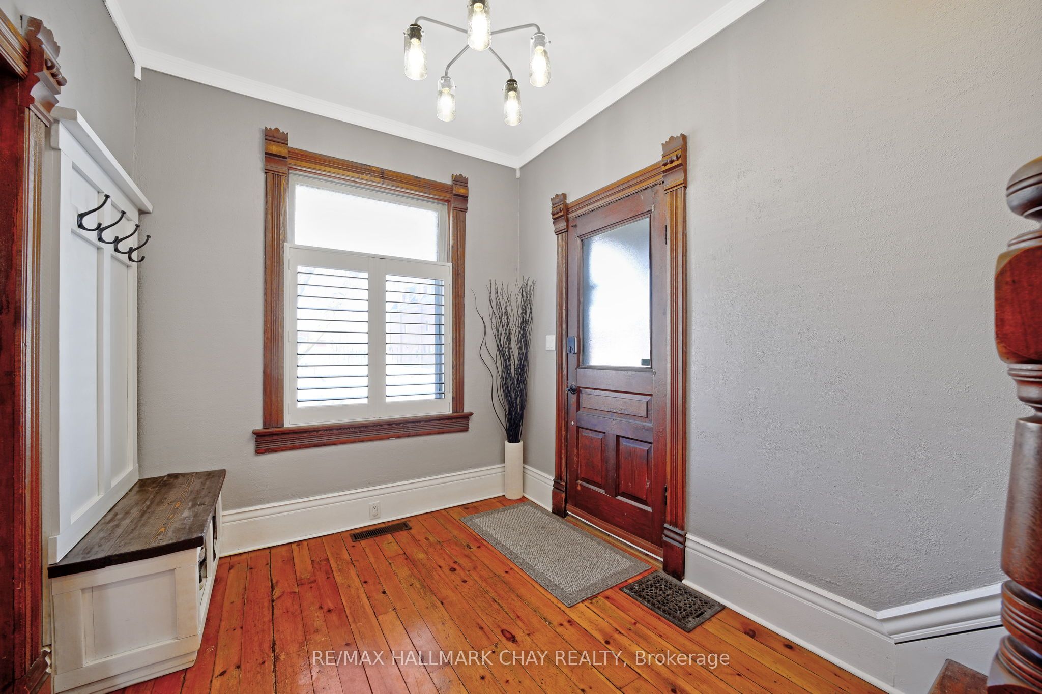 37 Main Street W, New Tecumseth, ON L0G 1A0 photo 4