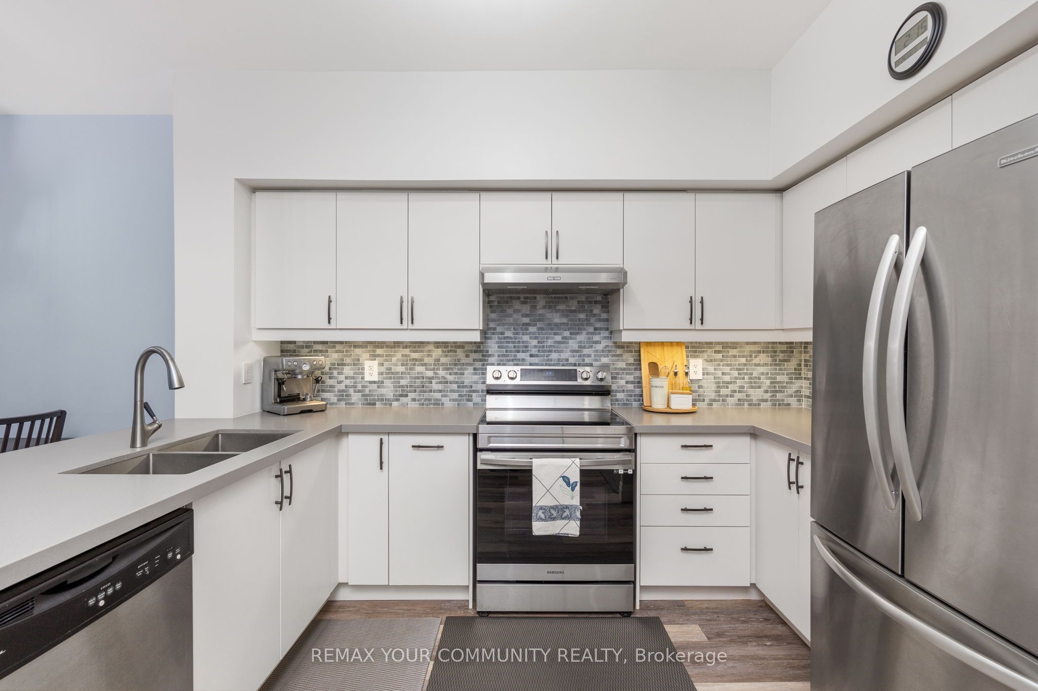 9973 Keele Street 202, Vaughan, ON L6A 3Y5 photo 3
