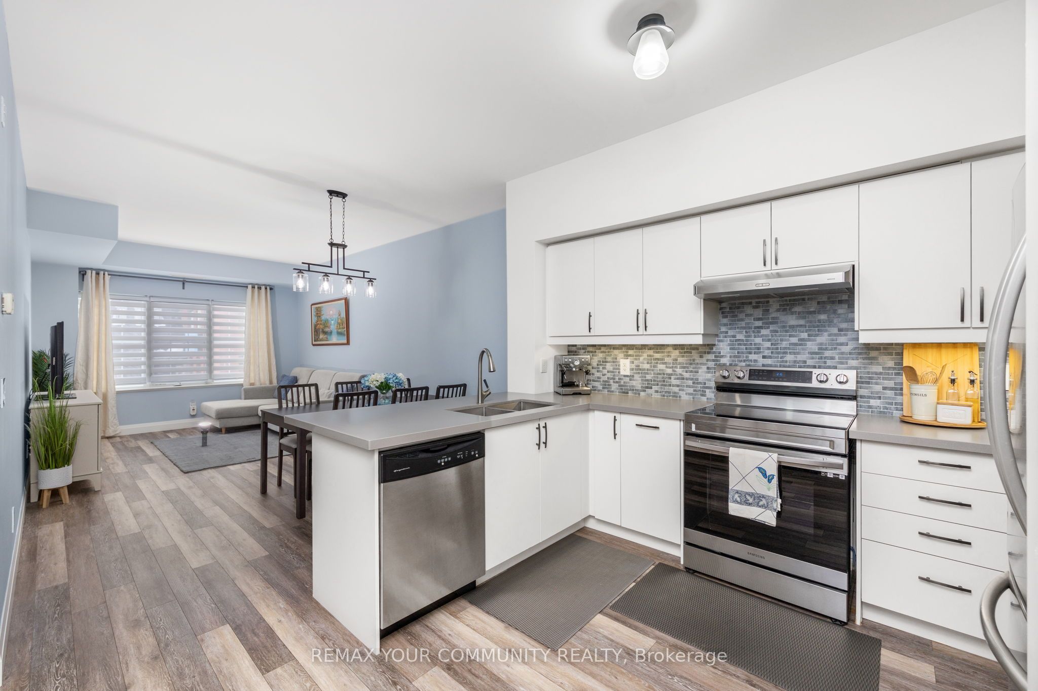 9973 Keele Street 202, Vaughan, ON L6A 3Y5 photo 4