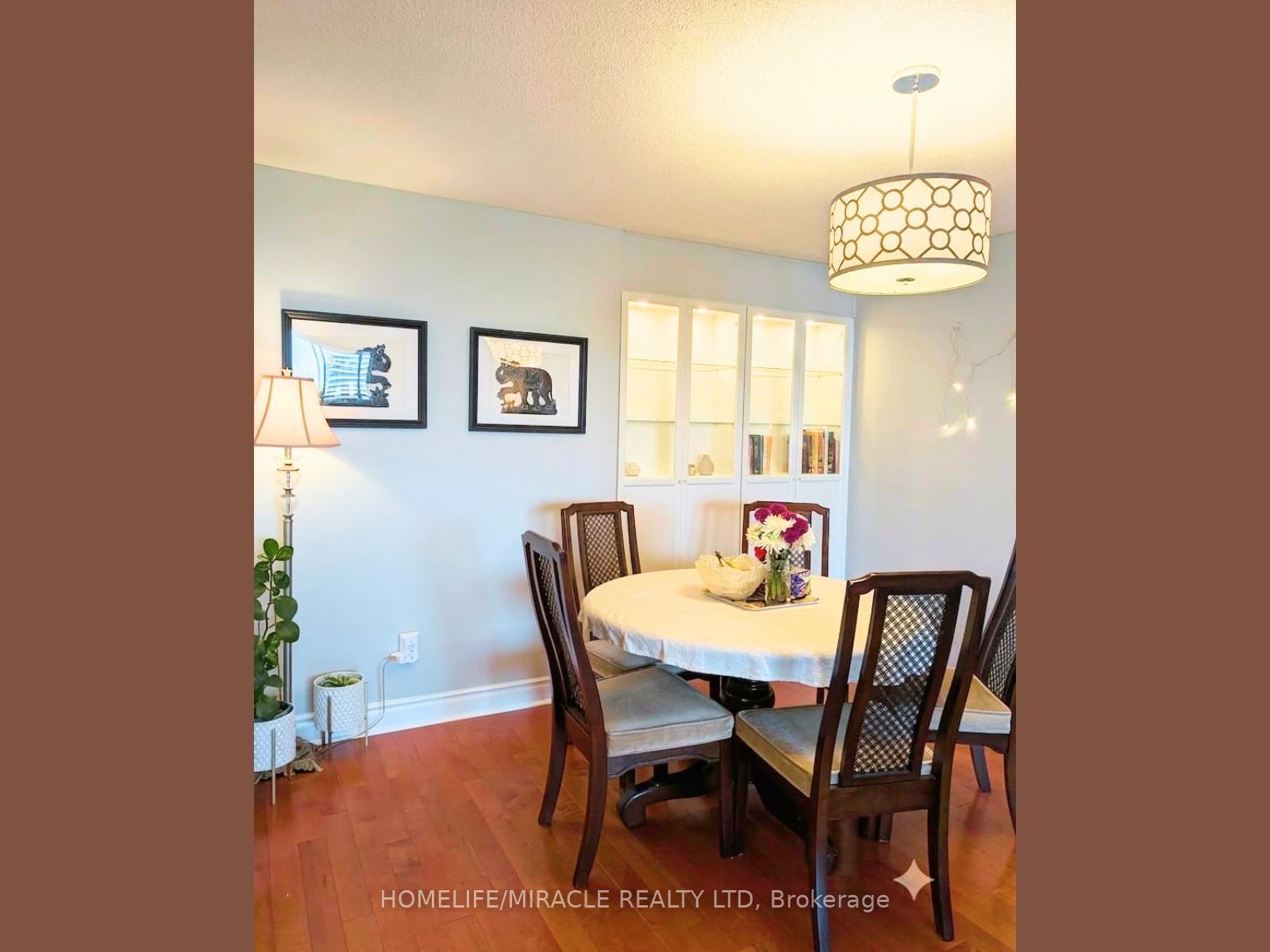 1 Royal Orchard Boulevard 906, Markham, ON L3T 3C2 photo 2