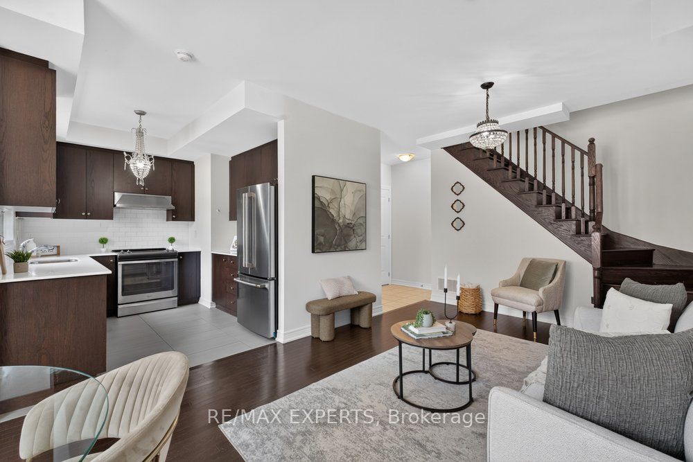 125 Kayla Crescent 19, Vaughan, ON L6A 3P4 photo 4