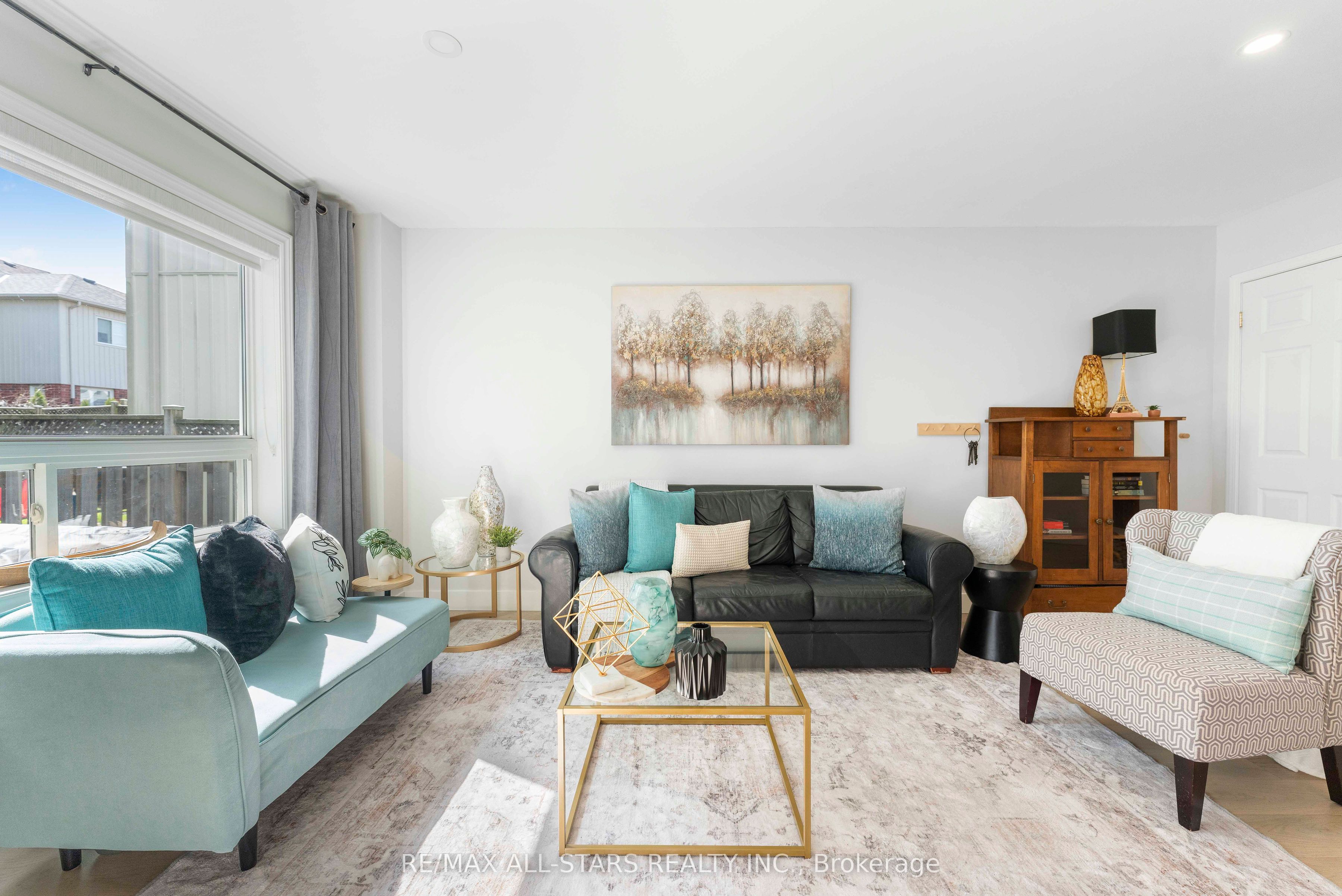58 Margaret Graham Crescent, East Gwillimbury, ON L0G 1M0 photo 3