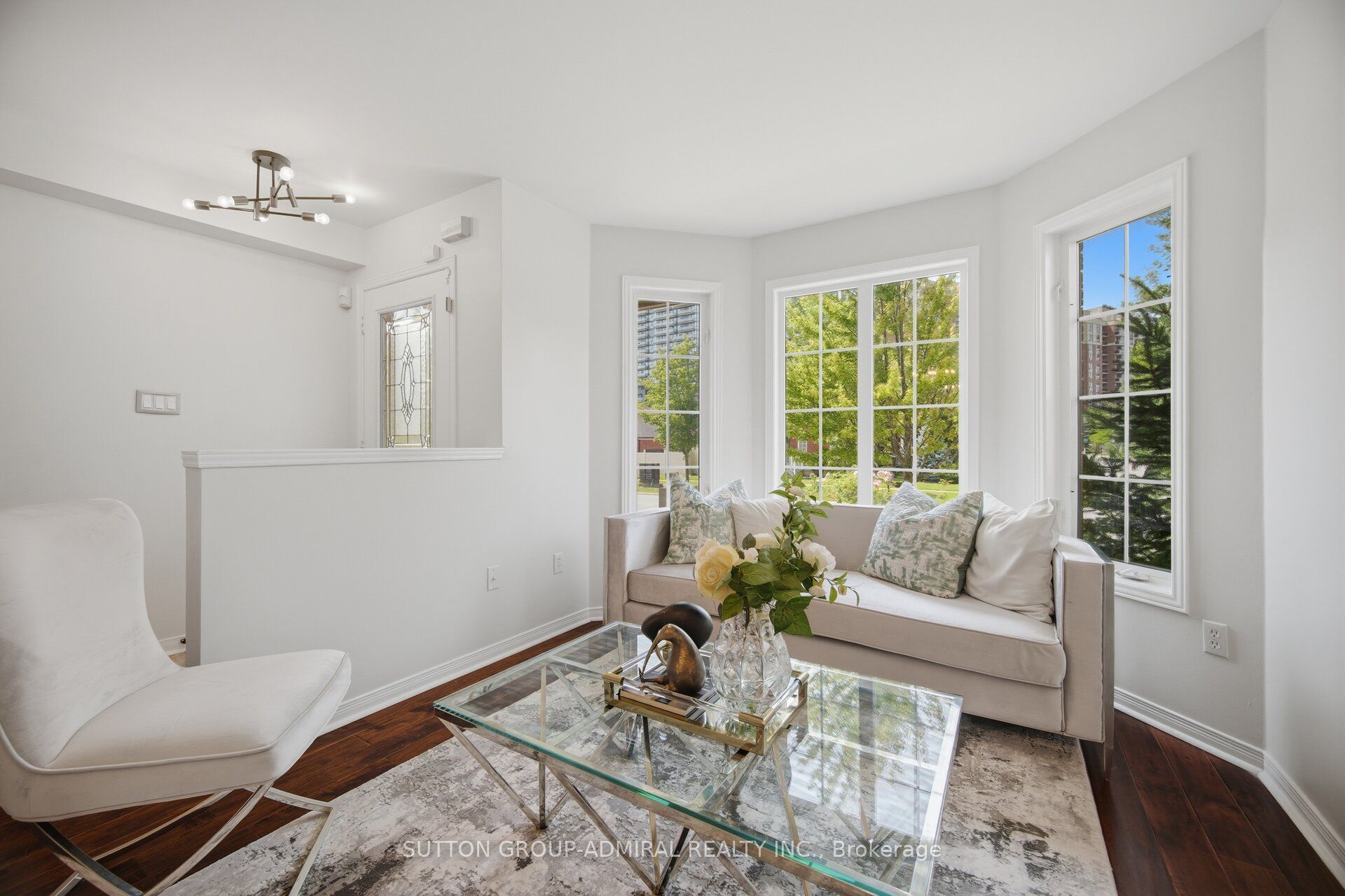 187 Red Maple Road, Richmond Hill, ON L4B 4S6 photo 4