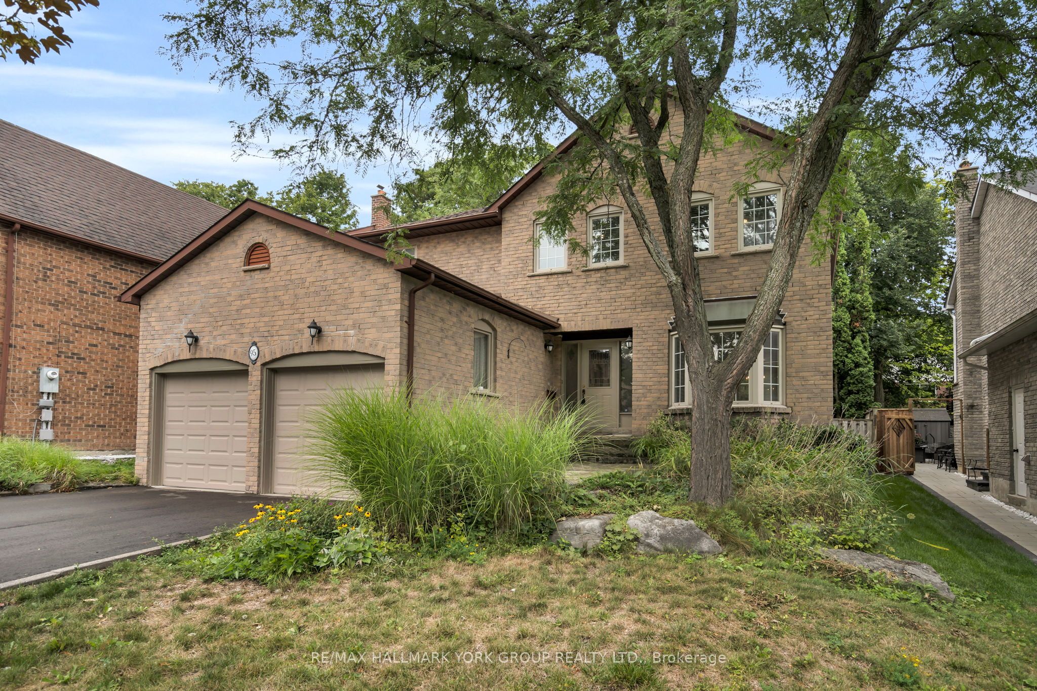 95 Gilbank Drive, Aurora, ON L4G 5E2 photo 2