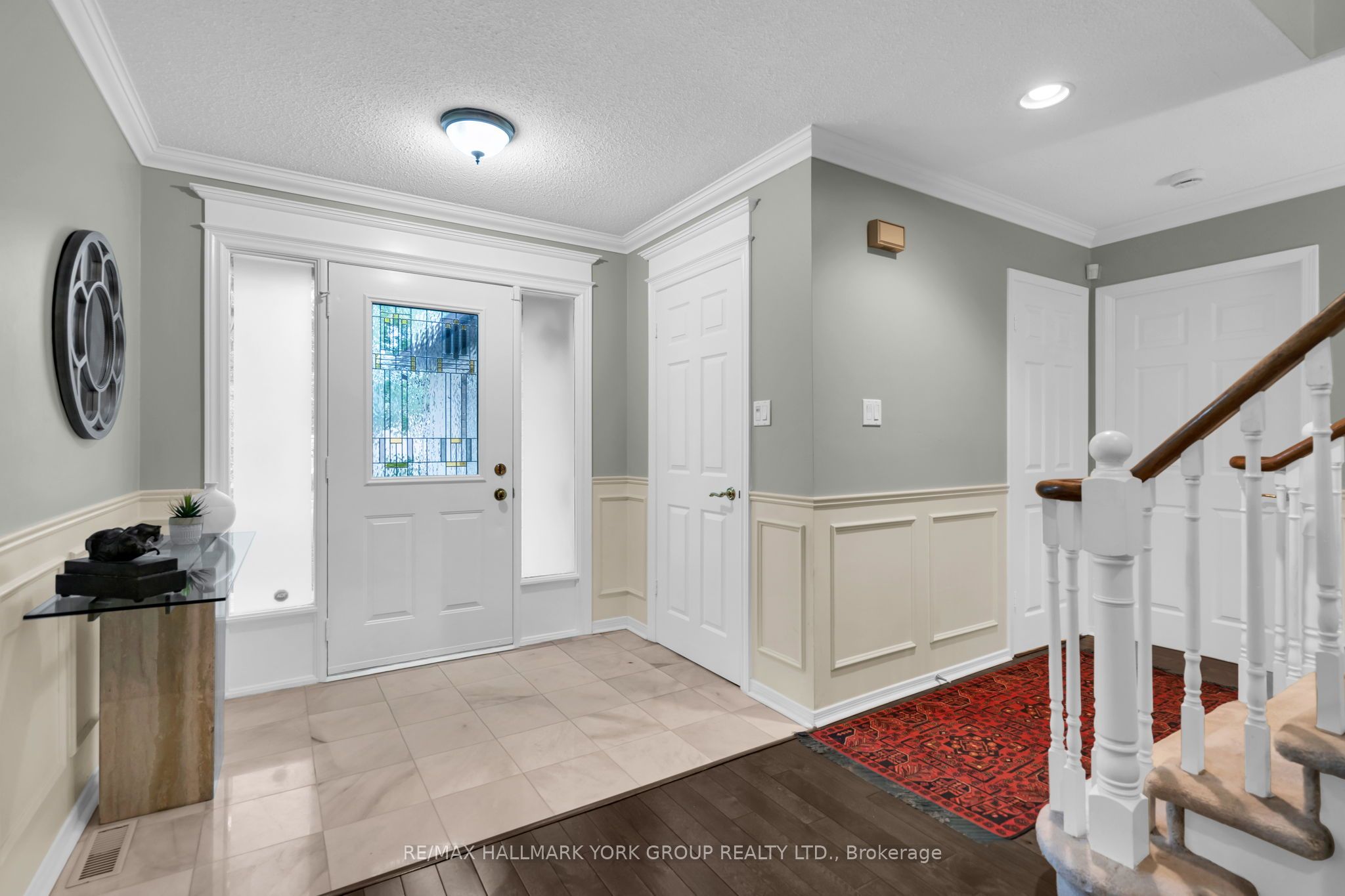 95 Gilbank Drive, Aurora, ON L4G 5E2 photo 4